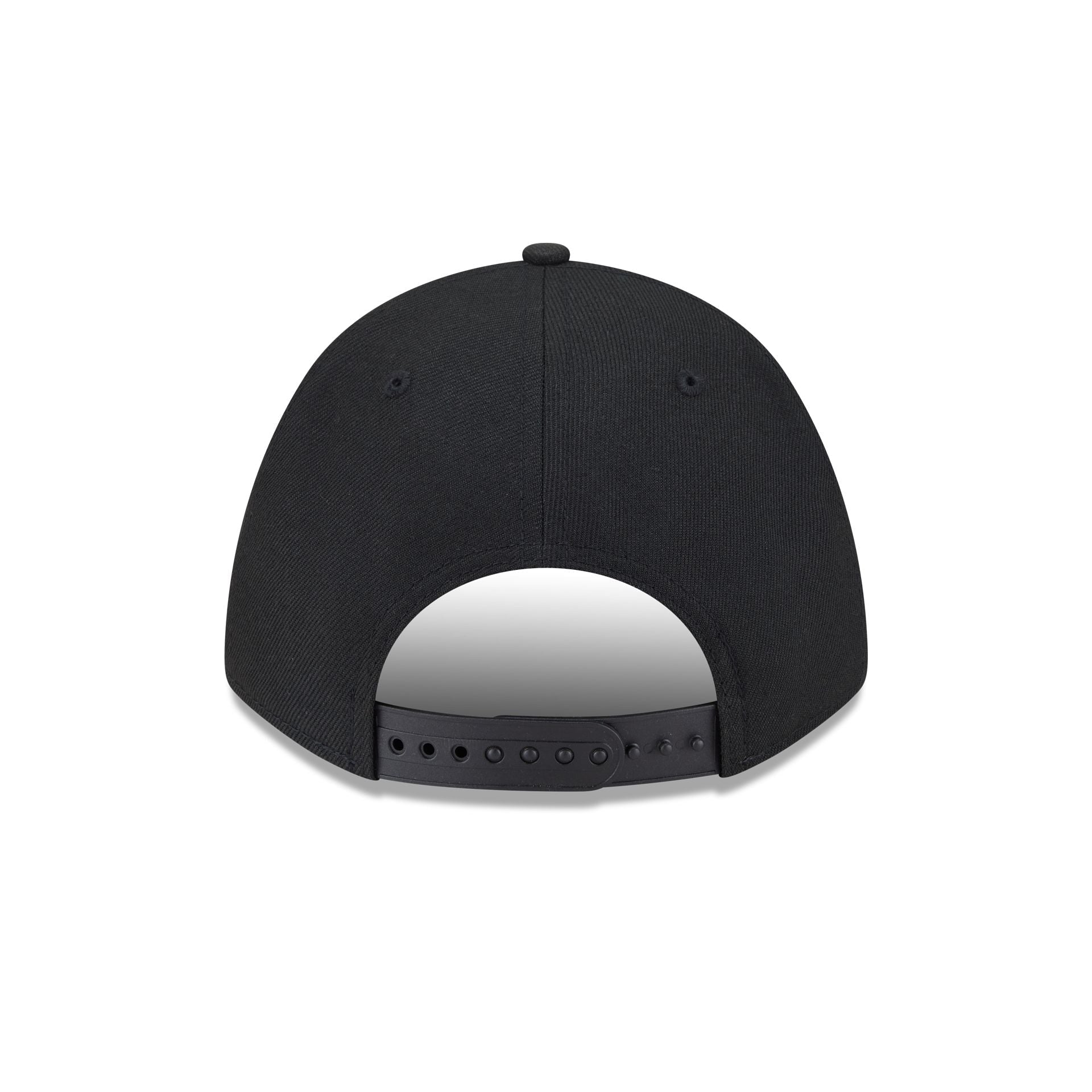 https://cdn.shopify.com/s/files/1/0601/2554/4675/files/60646998_9FORTYMCAF_CHS940MCAF25205_CHIWHI_OTC_R.jpg?v=1736976595