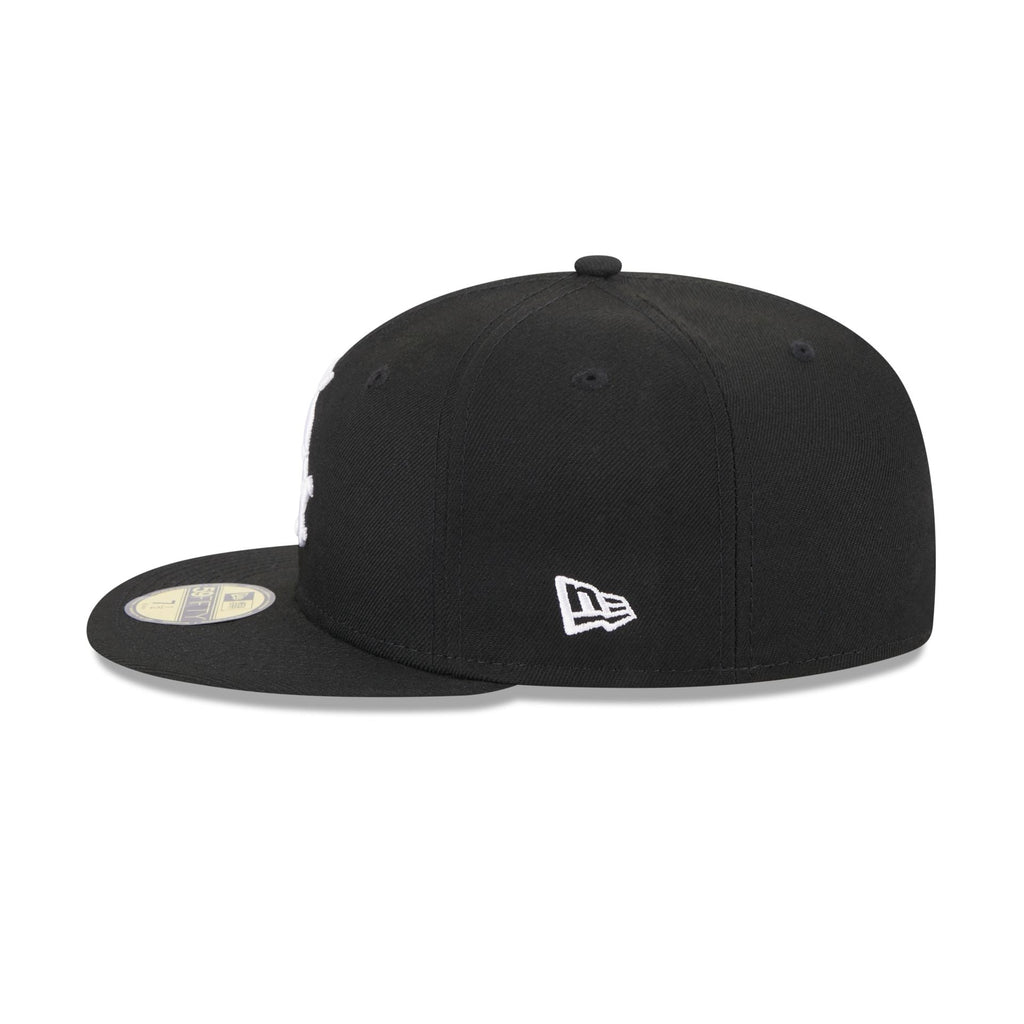 https://cdn.shopify.com/s/files/1/0601/2554/4675/files/60651937_60652155_59FIFTY_ACPERFCHIWHIGM2017_CHIWHI_OTC_LSIDE_10db58e2-5863-483c-a6a0-61a82210904a.jpg?v=1723556852