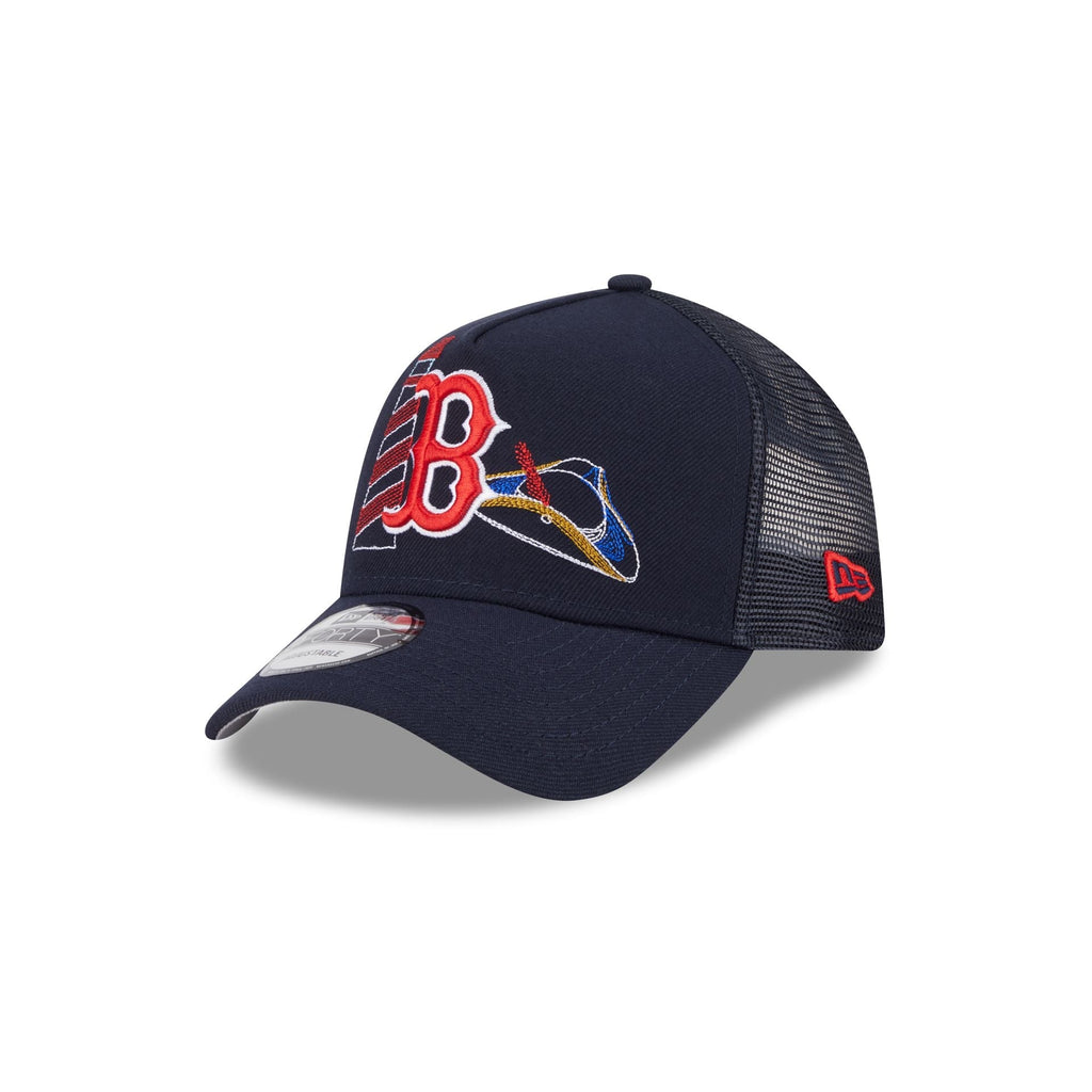 https://cdn.shopify.com/s/files/1/0601/2554/4675/files/60656364_9FORTYAF_STATESTITCH_BOSRED_OTC_3QL.jpg?v=1739890277