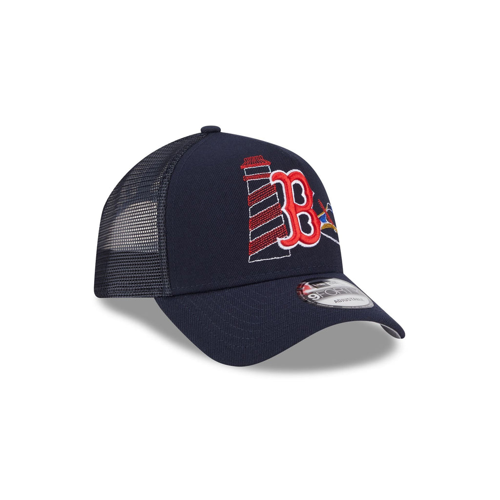 https://cdn.shopify.com/s/files/1/0601/2554/4675/files/60656364_9FORTYAF_STATESTITCH_BOSRED_OTC_3QR.jpg?v=1739890277