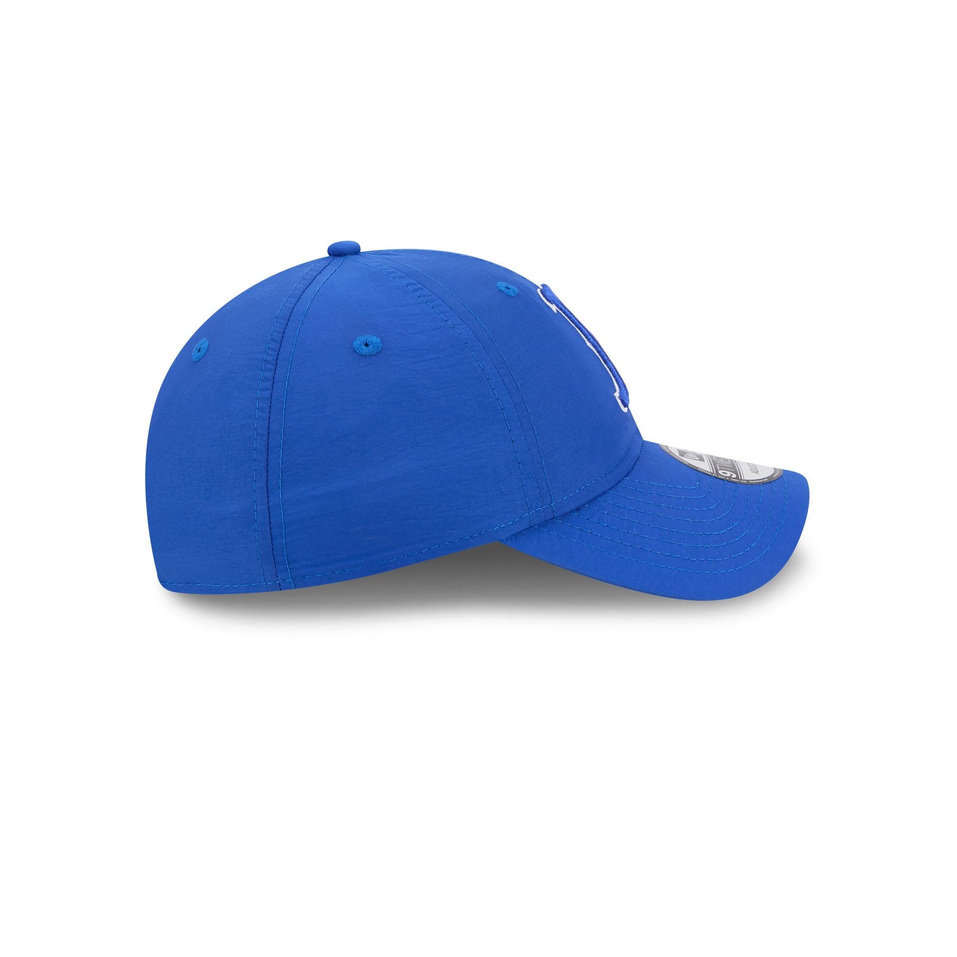https://cdn.shopify.com/s/files/1/0601/2554/4675/files/60656387_9TWENTY_EVERYDAYNYLON_BOSRED_LRY_RSIDE.jpg?v=1740520620