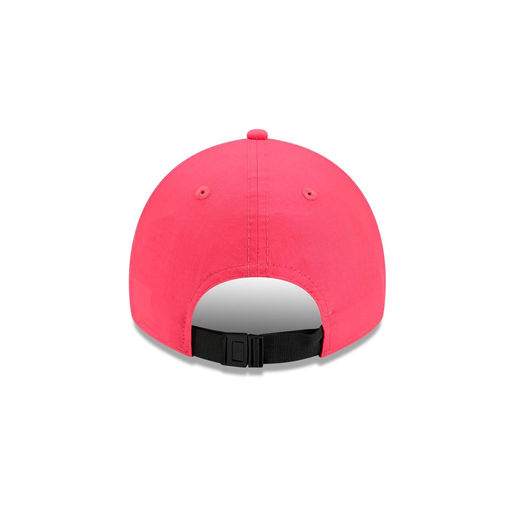https://cdn.shopify.com/s/files/1/0601/2554/4675/files/60656388_9TWENTY_EVERYDAYNYLON_CHIWHI_XPK_R.jpg?v=1740520617