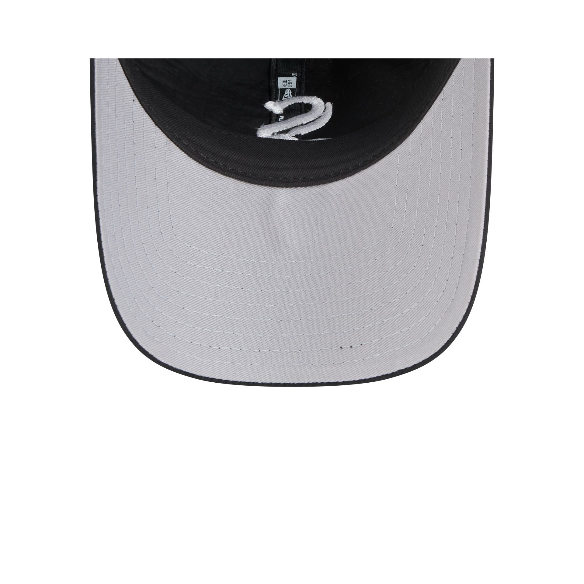 https://cdn.shopify.com/s/files/1/0601/2554/4675/files/60656389_9TWENTY_EVERYDAYNYLON_CHIWHI_BLK_UV.jpg?v=1740520616