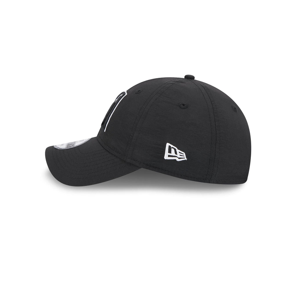 https://cdn.shopify.com/s/files/1/0601/2554/4675/files/60656394_9TWENTY_EVERYDAYNYLON_ARIDIA_BLK_LSIDE.jpg?v=1740520619