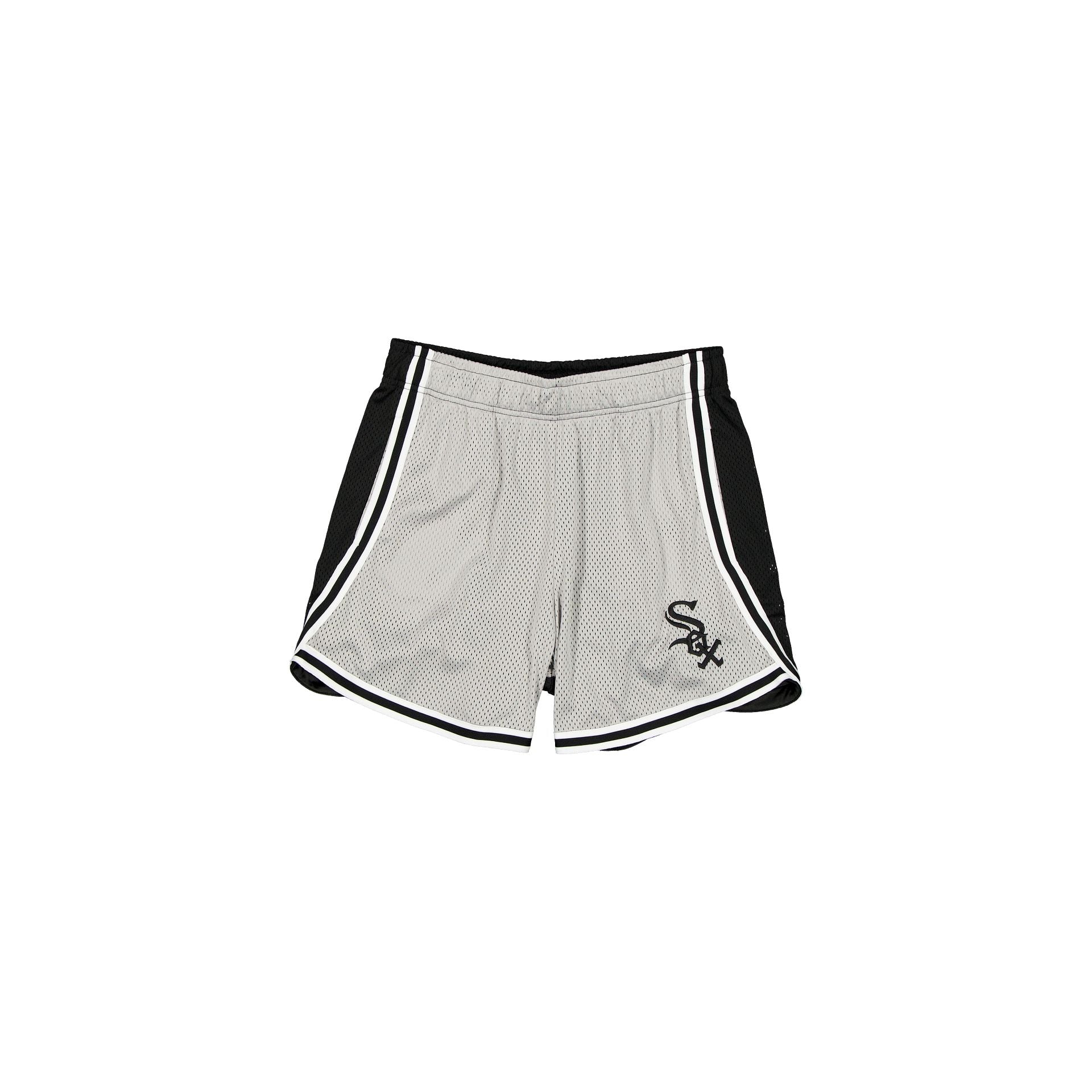 https://cdn.shopify.com/s/files/1/0601/2554/4675/files/60661712_WOMENS_20SHORTS_SPTCLAS_CHIWHI_GRAY_F.jpg?v=1749154129