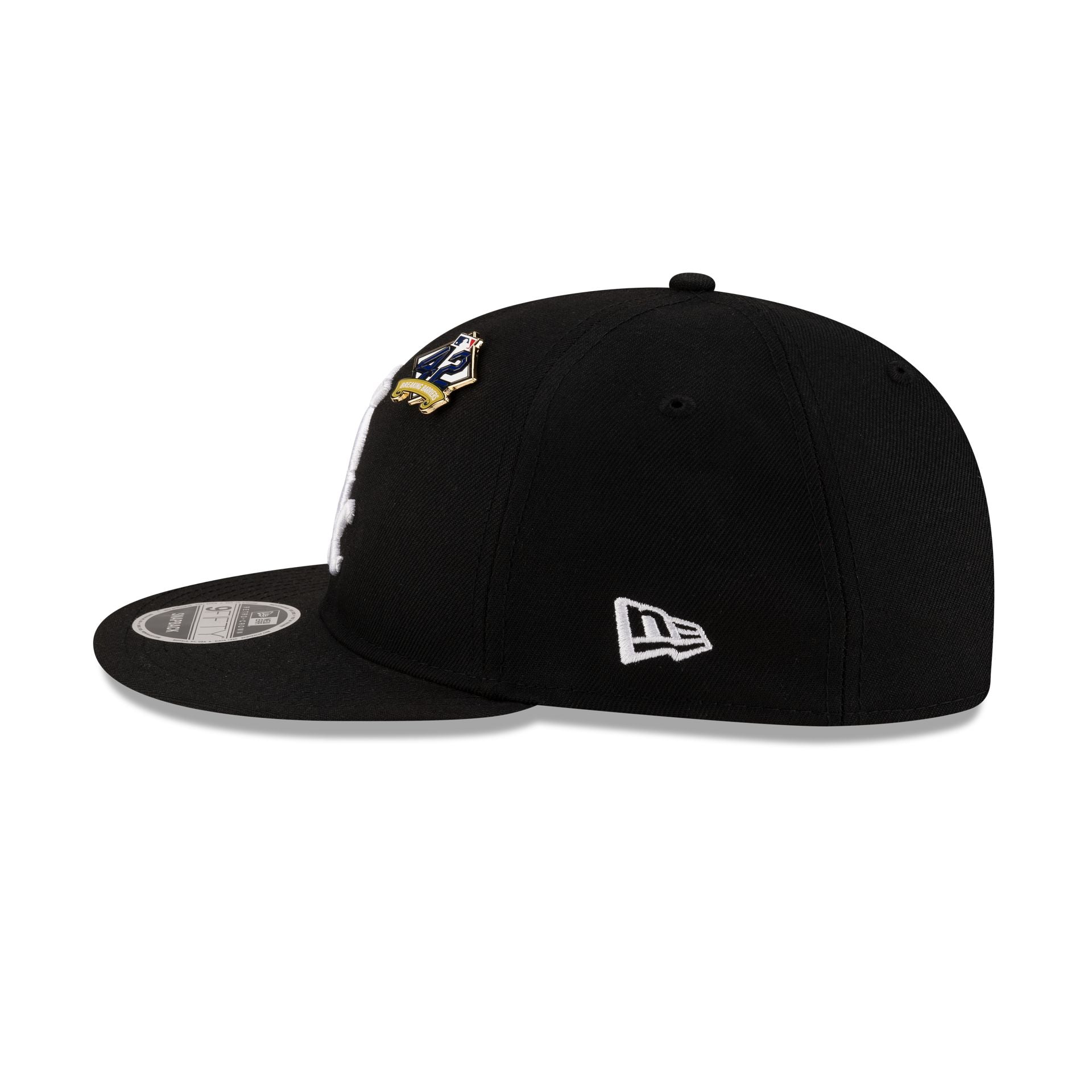 https://cdn.shopify.com/s/files/1/0601/2554/4675/files/60662278_RC9FIFTY_JRD25_CHIWHI_BLK_LSIDE.jpg?v=1741724238