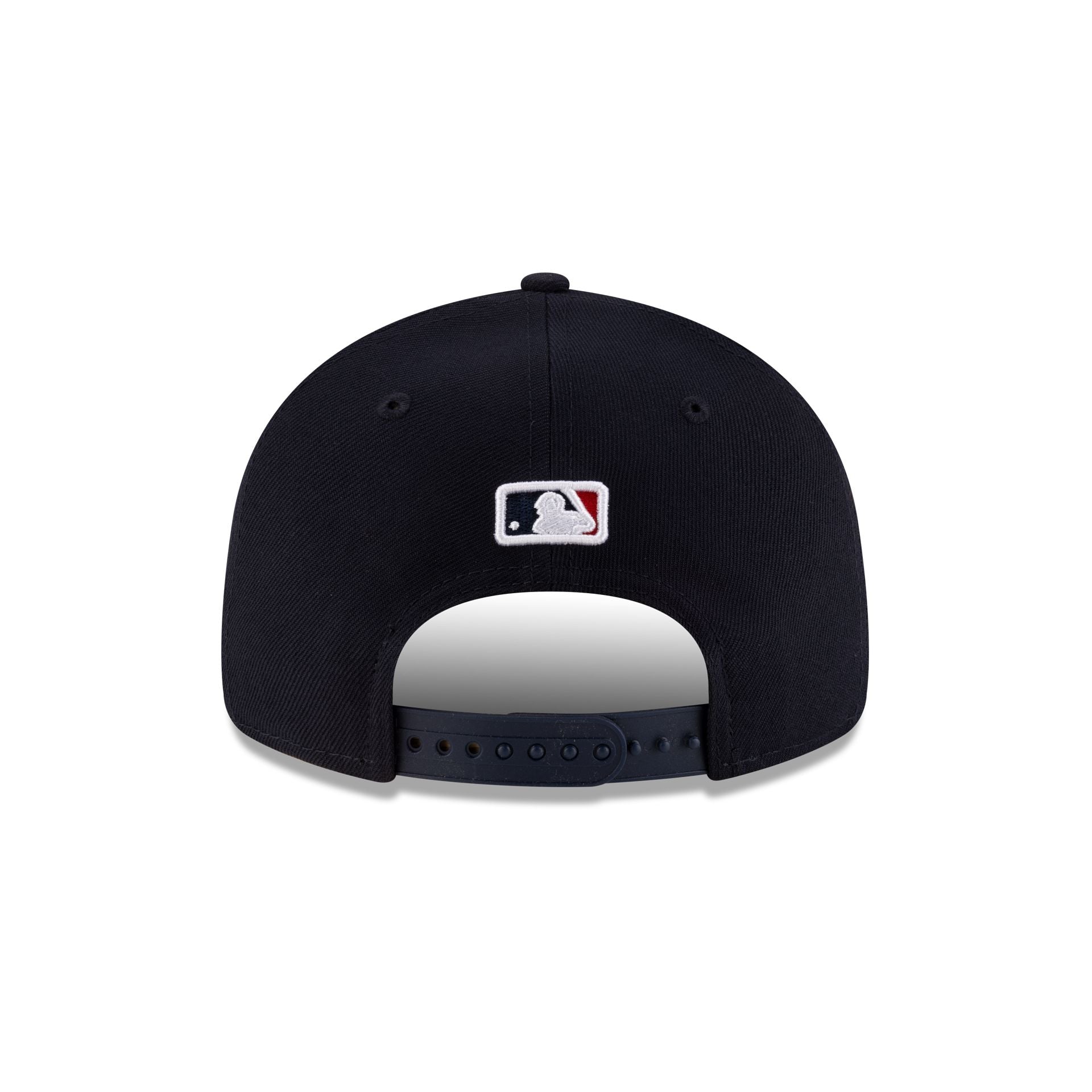 https://cdn.shopify.com/s/files/1/0601/2554/4675/files/60662279_RC9FIFTY_JRD25_BOSRED_NAV_R.jpg?v=1741724236