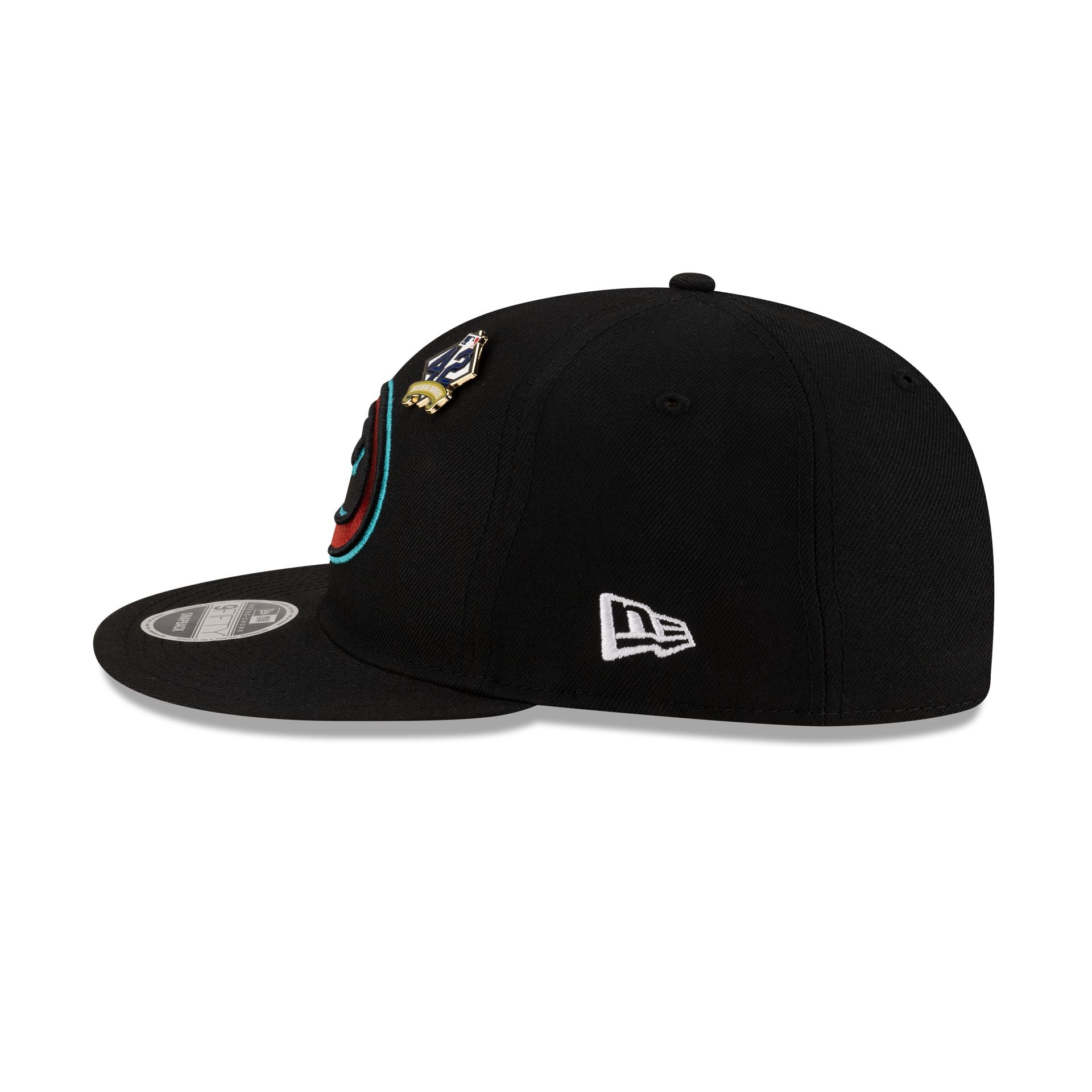 https://cdn.shopify.com/s/files/1/0601/2554/4675/files/60662283_RC9FIFTY_JRD25_ARIDIA_BLK_LSIDE.jpg?v=1741724238