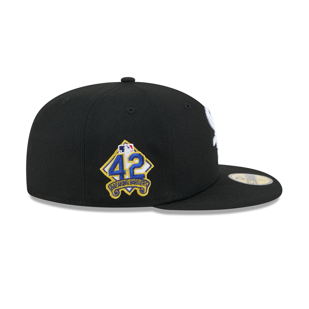 https://cdn.shopify.com/s/files/1/0601/2554/4675/files/60662342_59FIFTY_MLB25JRD5950_CHIWHI_OTC_RSIDE.jpg?v=1741724234