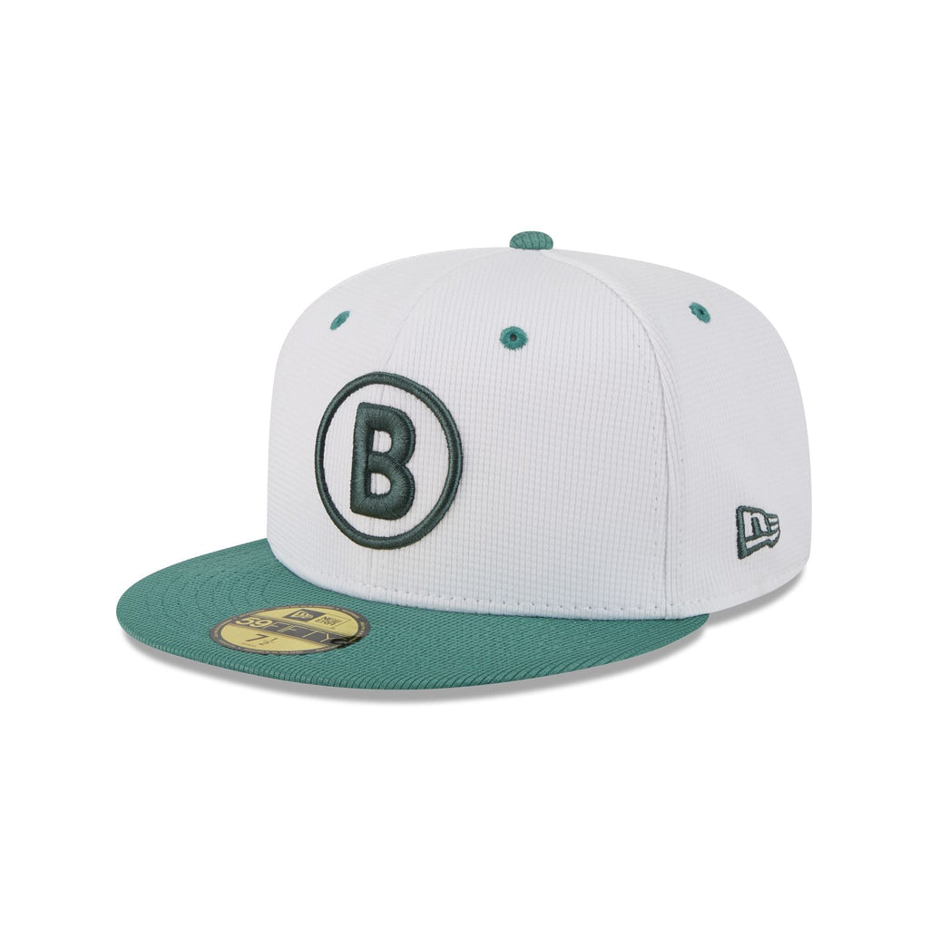 https://cdn.shopify.com/s/files/1/0601/2554/4675/files/60666471_59FIFTY_CITYCONNECTBOSRED_BOSRED_OTC_3QL.jpg?v=1747316186