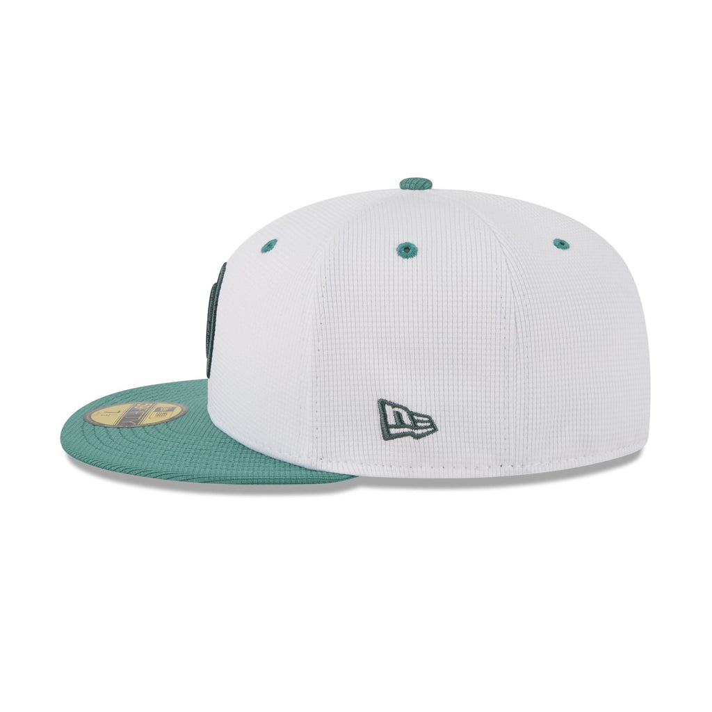 https://cdn.shopify.com/s/files/1/0601/2554/4675/files/60666471_59FIFTY_CITYCONNECTBOSRED_BOSRED_OTC_LSIDE.jpg?v=1747315858