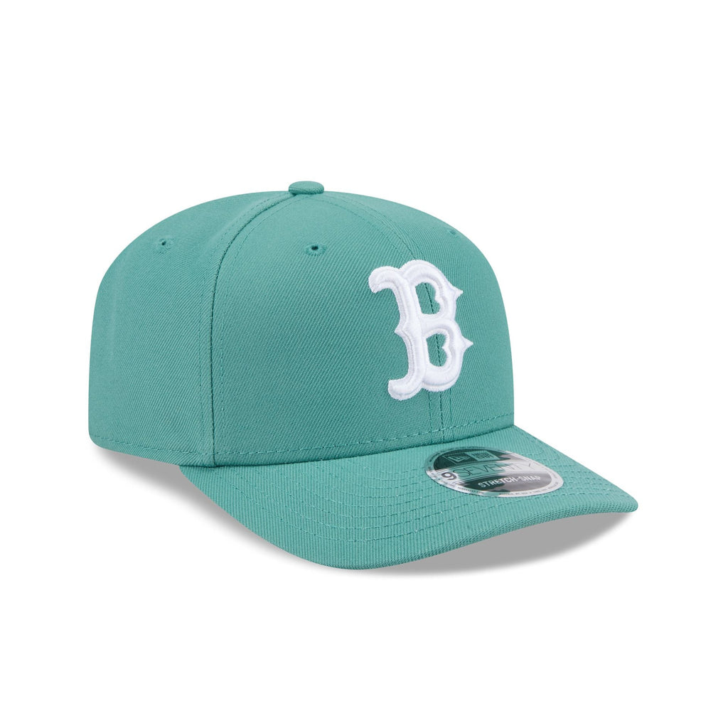 https://cdn.shopify.com/s/files/1/0601/2554/4675/files/60666714_9SEVENTY_CITYCONNECTBOSRED_BOSRED_OTC_3QR.jpg?v=1747315859