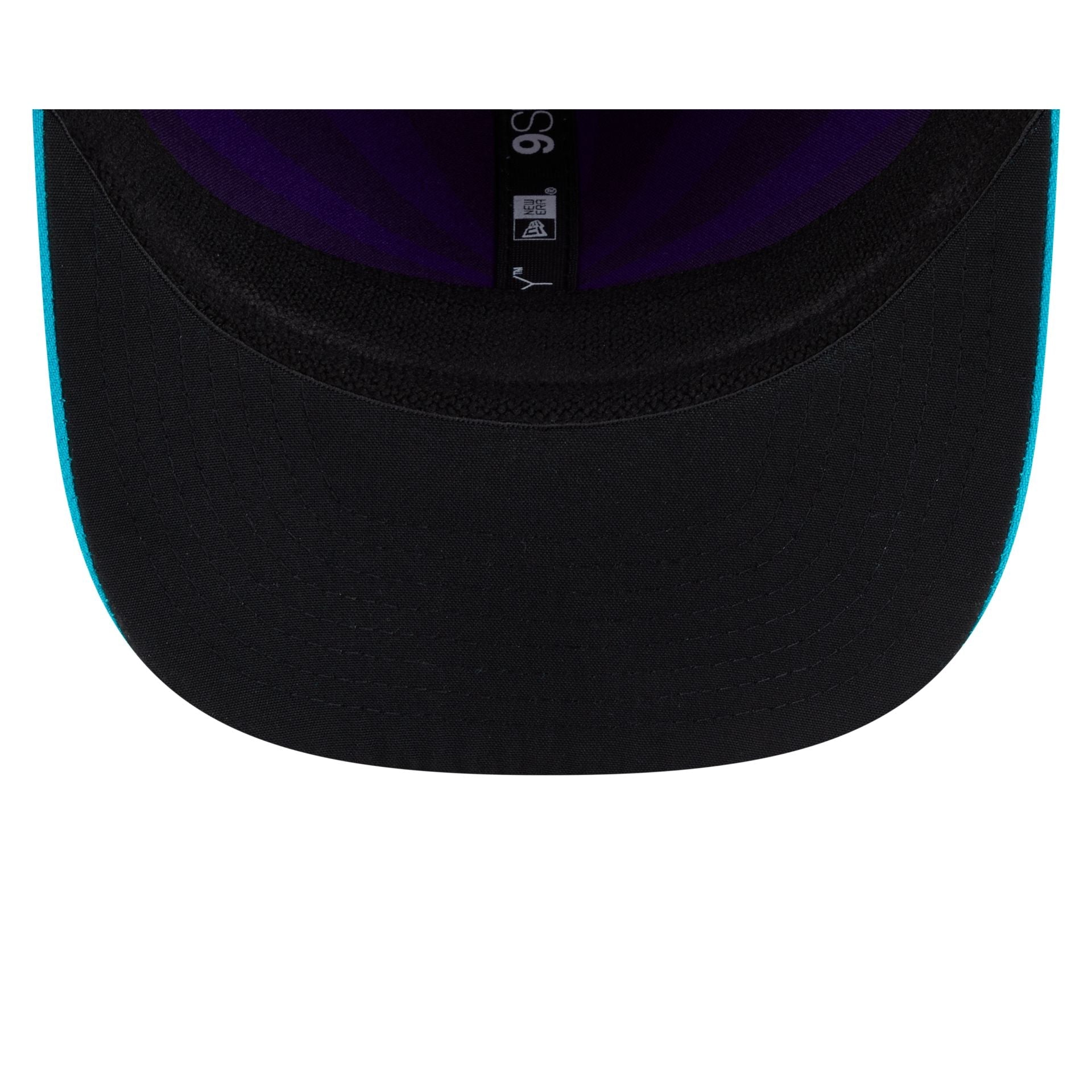 https://cdn.shopify.com/s/files/1/0601/2554/4675/files/60666716_9SEVENTY_CITYCONNECTARIDIA_ARIDIA_OTC_UV.jpg?v=1746214108