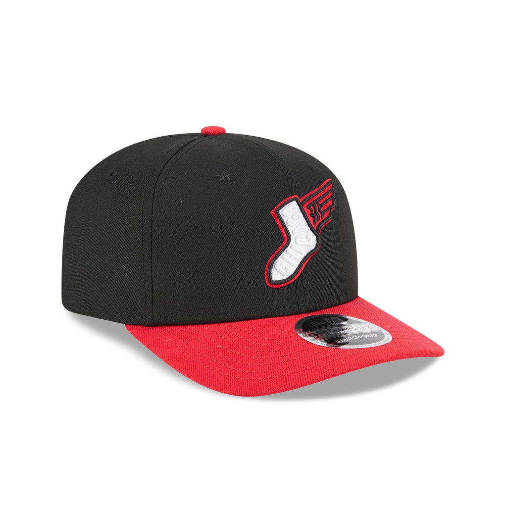 https://cdn.shopify.com/s/files/1/0601/2554/4675/files/60666720_9SEVENTY_CITYCONNECTCHIWHI_CHIWHI_OTC_3QR.jpg?v=1745870654