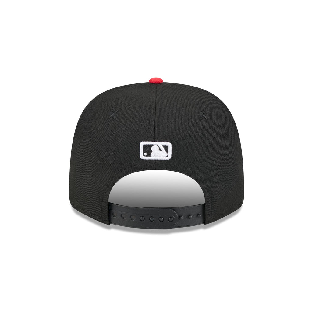 https://cdn.shopify.com/s/files/1/0601/2554/4675/files/60666720_9SEVENTY_CITYCONNECTCHIWHI_CHIWHI_OTC_R.jpg?v=1745870654