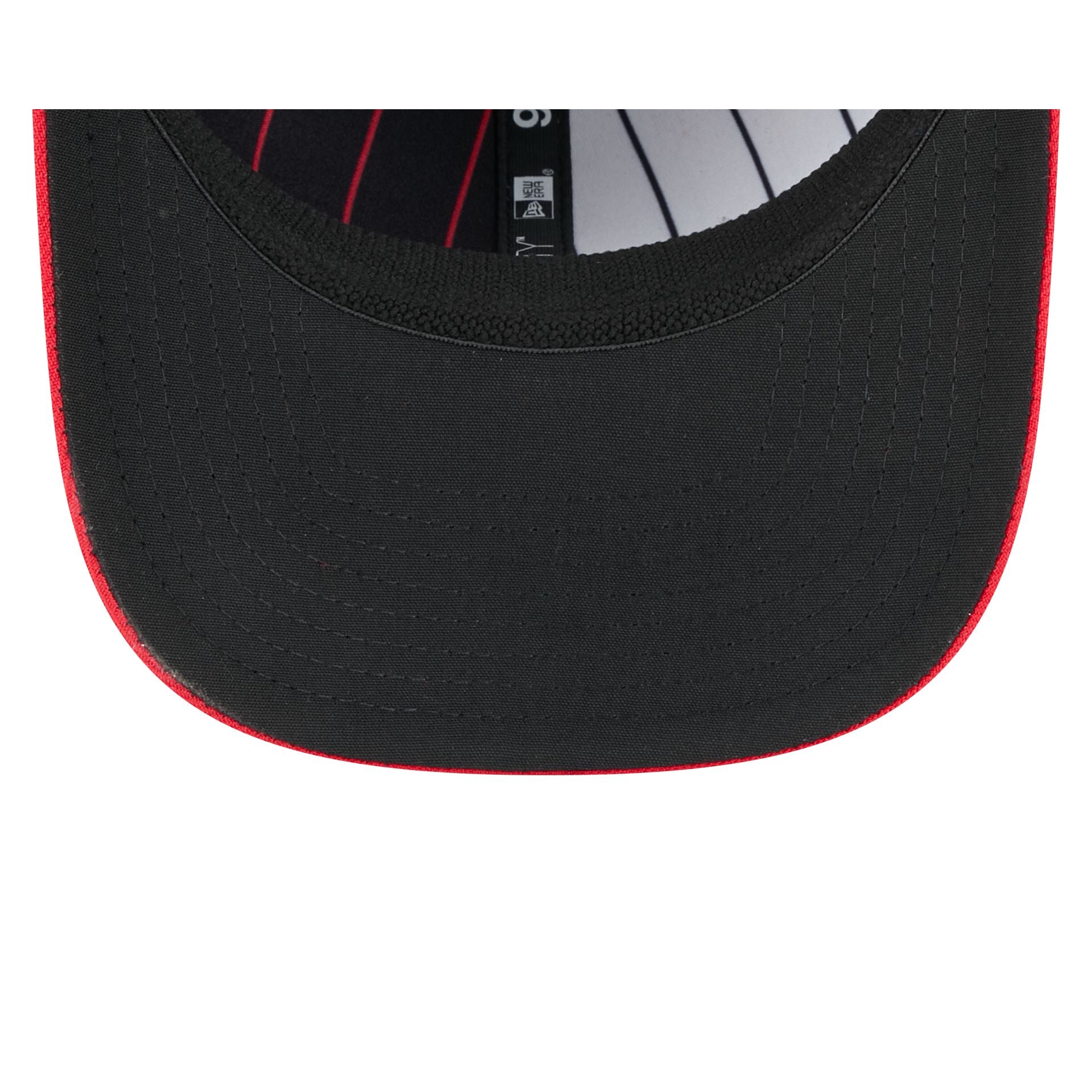 https://cdn.shopify.com/s/files/1/0601/2554/4675/files/60666720_9SEVENTY_CITYCONNECTCHIWHI_CHIWHI_OTC_UV.jpg?v=1745870654