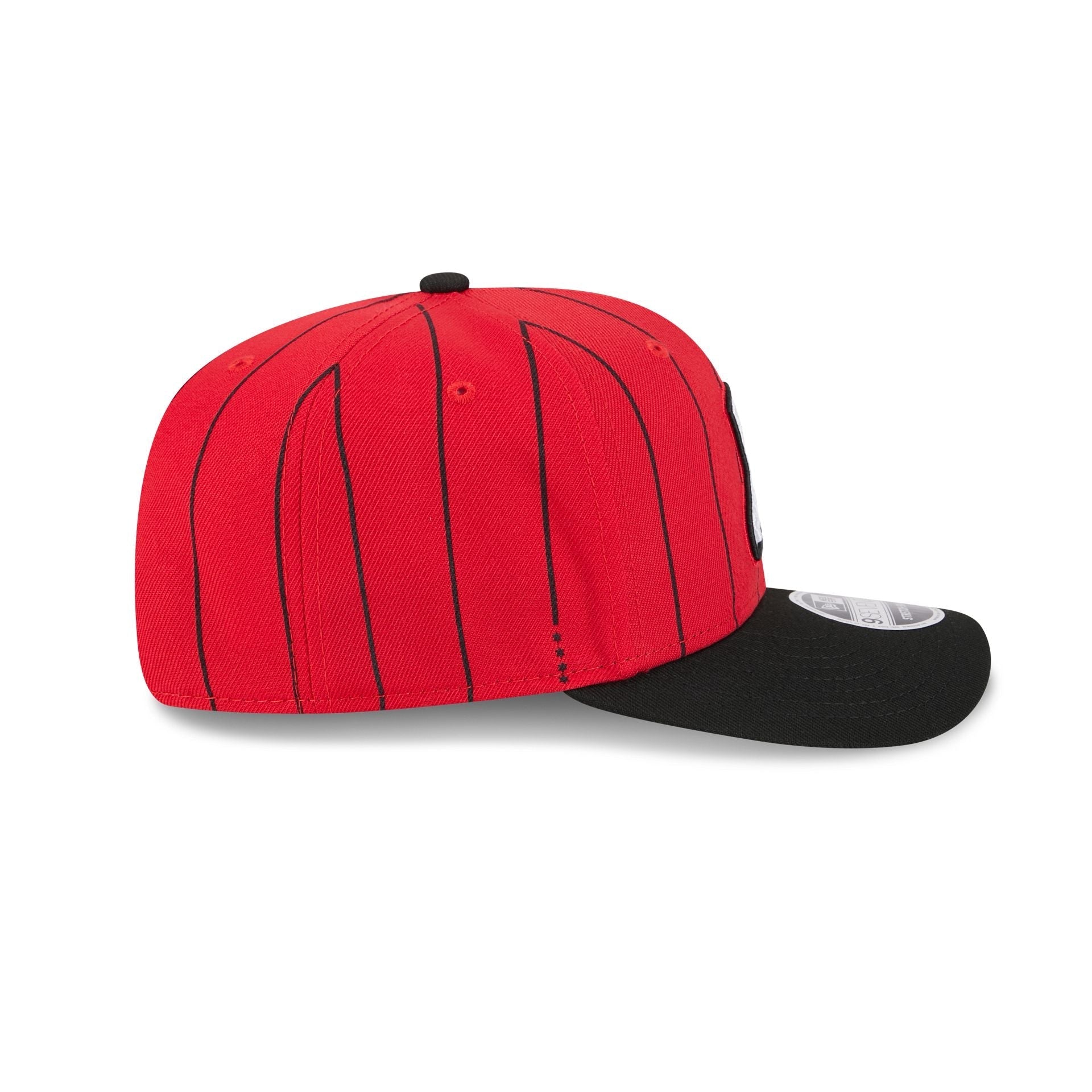 https://cdn.shopify.com/s/files/1/0601/2554/4675/files/60666726_9SEVENTY_CITYCONNECTCHIWHI_CHIWHI_OTC_RSIDE.jpg?v=1745870655