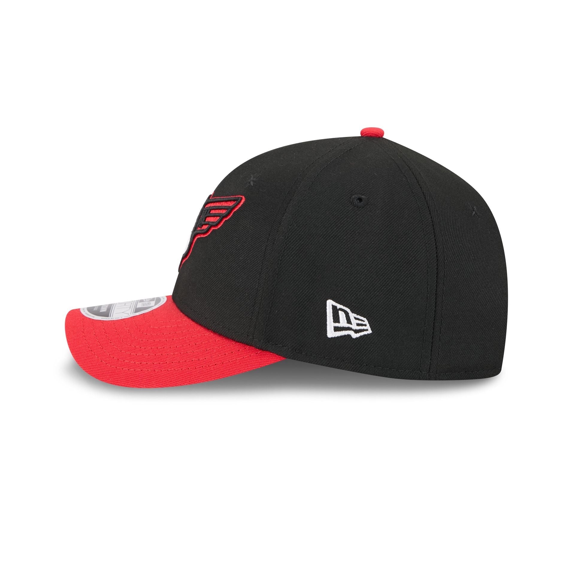 https://cdn.shopify.com/s/files/1/0601/2554/4675/files/60666776_940MC_CITYCONNECTCHIWHI_CHIWHI_OTC_LSIDE.jpg?v=1745870653