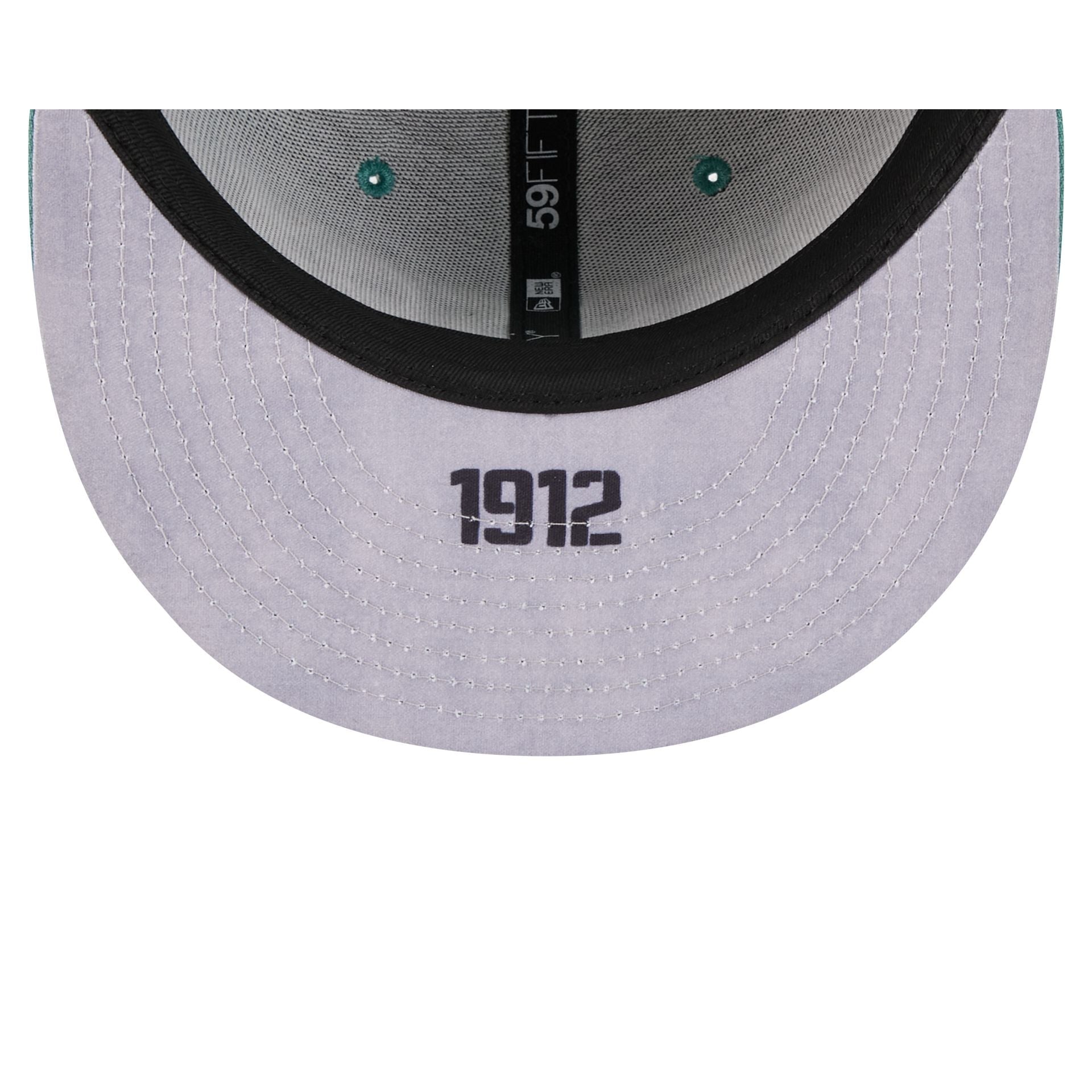 https://cdn.shopify.com/s/files/1/0601/2554/4675/files/60666929_59FIFTY_CITYCONNECTBOSRED_BOSRED_OTC_UV.jpg?v=1747315859