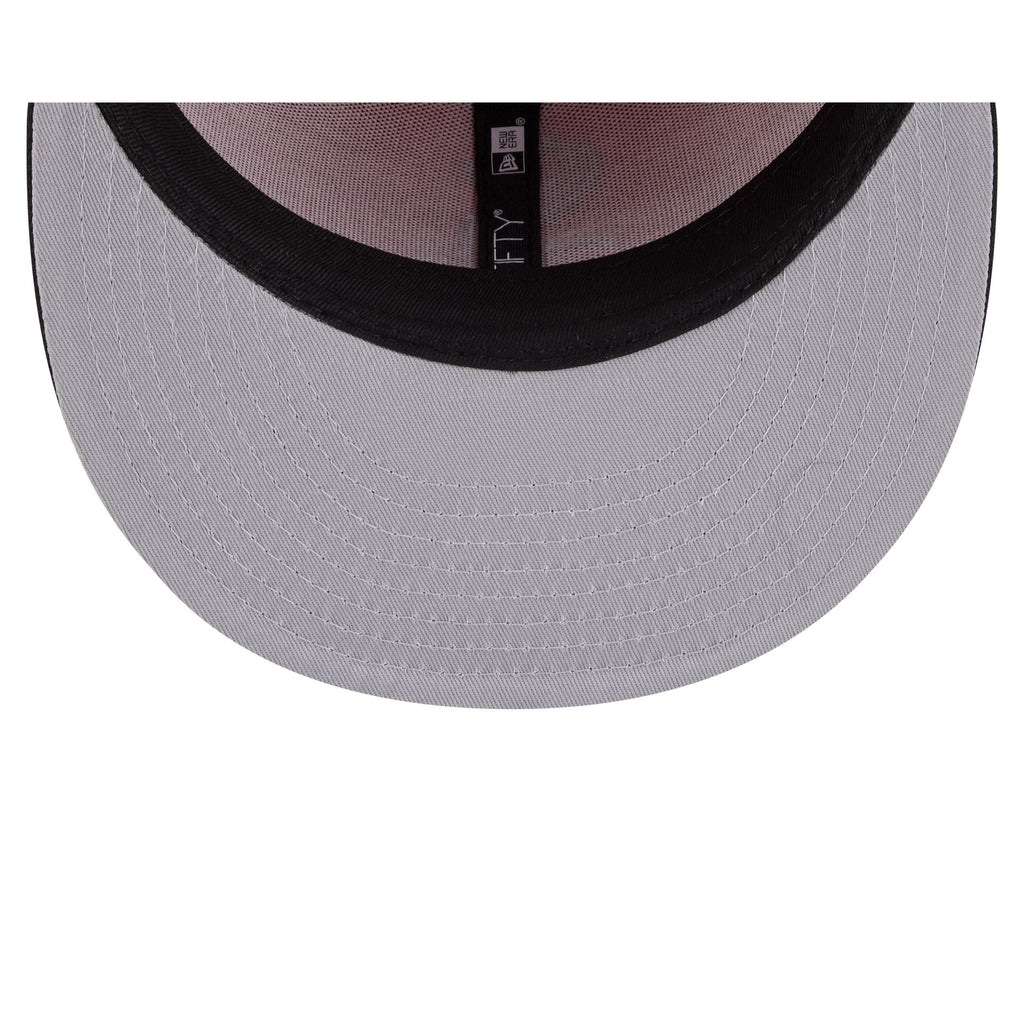 https://cdn.shopify.com/s/files/1/0601/2554/4675/files/60666934_59FIFTY_CITYCONNECTCHIWHI_CHIWHI_OTC_UV.jpg?v=1745870654