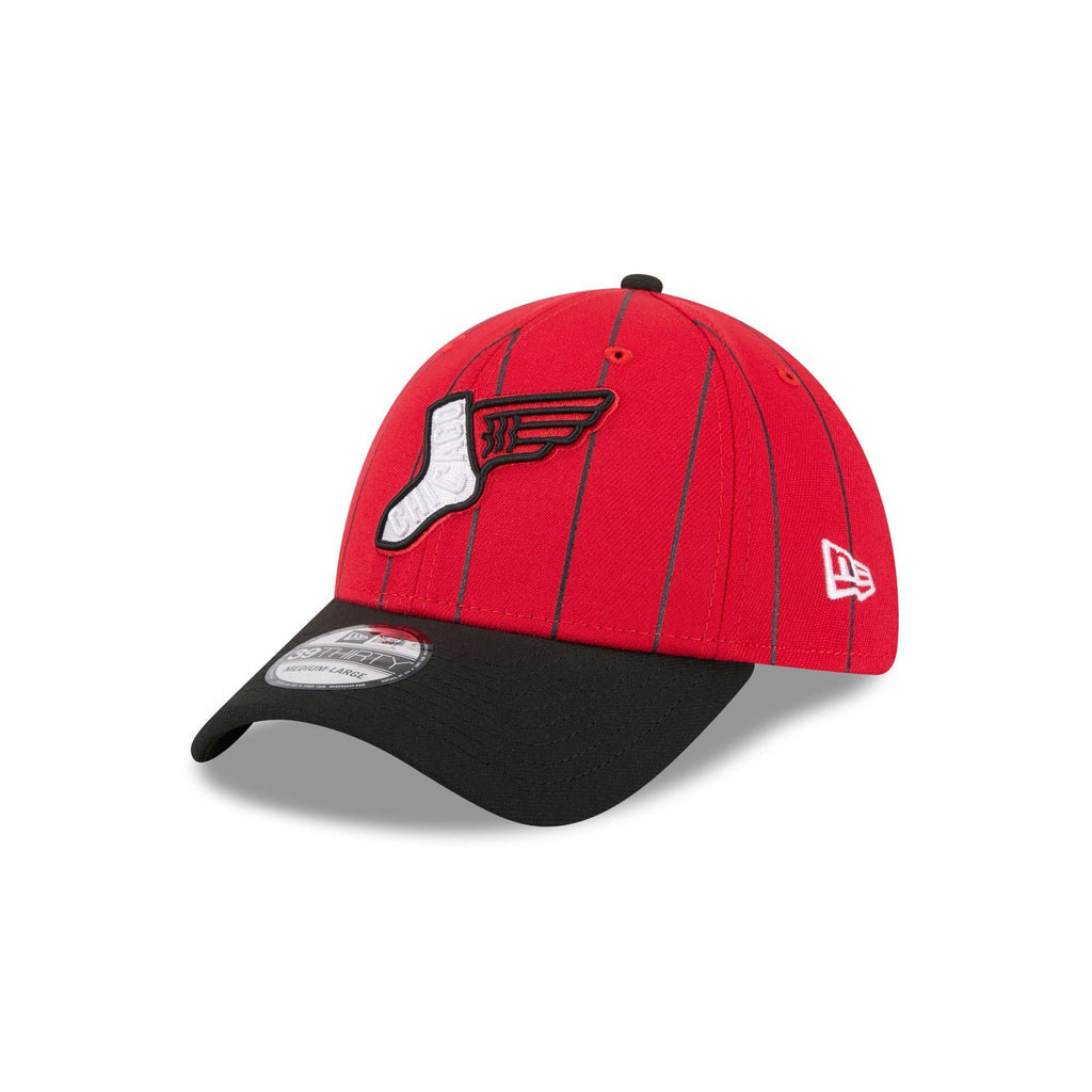 https://cdn.shopify.com/s/files/1/0601/2554/4675/files/60667026_39THIRTY_CITYCONNECTCHIWHI_CHIWHI_OTC_3QL.jpg?v=1745870655