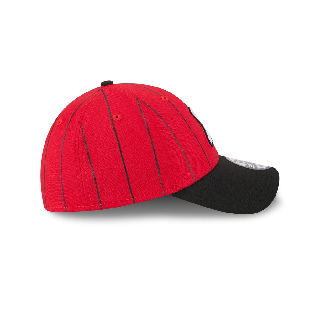 https://cdn.shopify.com/s/files/1/0601/2554/4675/files/60667026_39THIRTY_CITYCONNECTCHIWHI_CHIWHI_OTC_RSIDE.jpg?v=1745870655