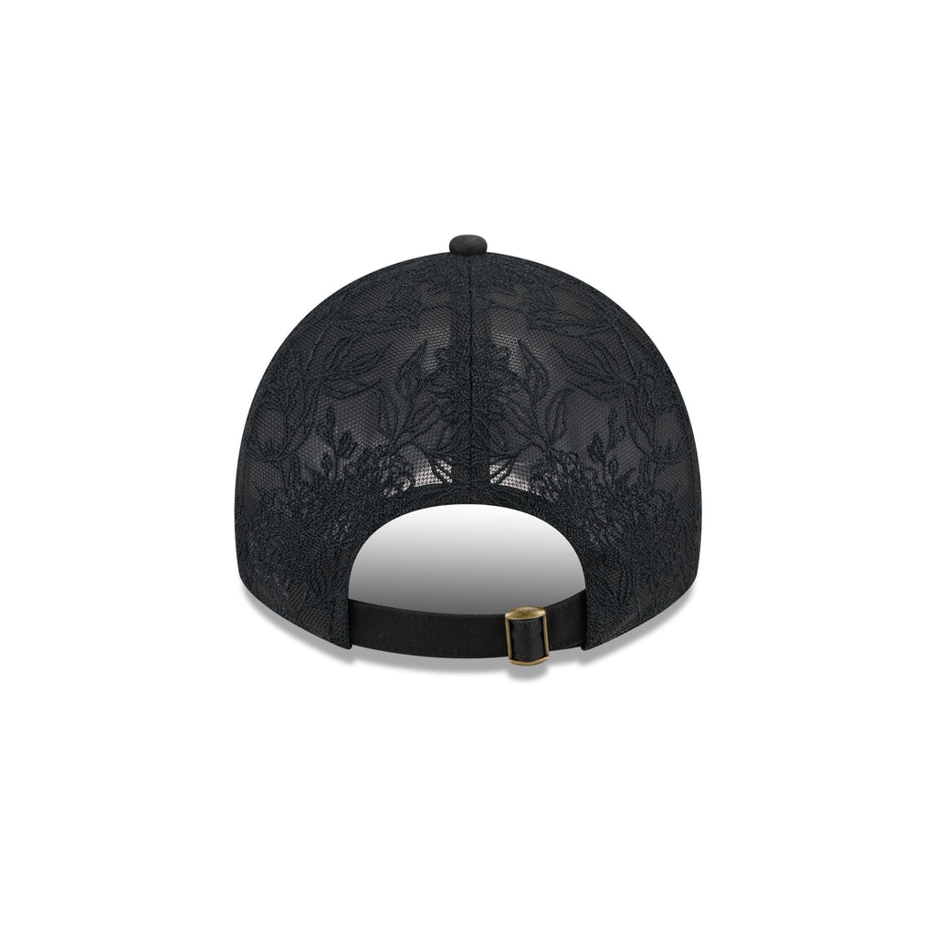 https://cdn.shopify.com/s/files/1/0601/2554/4675/files/60668395_9TWENTYAF_EMBROIDEREDMESH_BOSRED_BLK_R.jpg?v=1739218474