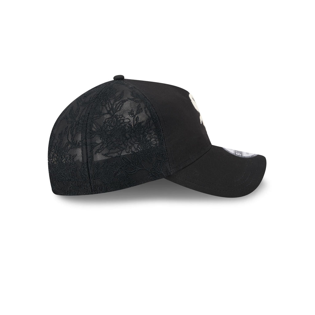 https://cdn.shopify.com/s/files/1/0601/2554/4675/files/60668399_9TWENTYAF_EMBROIDEREDMESH_CHIWHI_BLK_RSIDE.jpg?v=1739218474