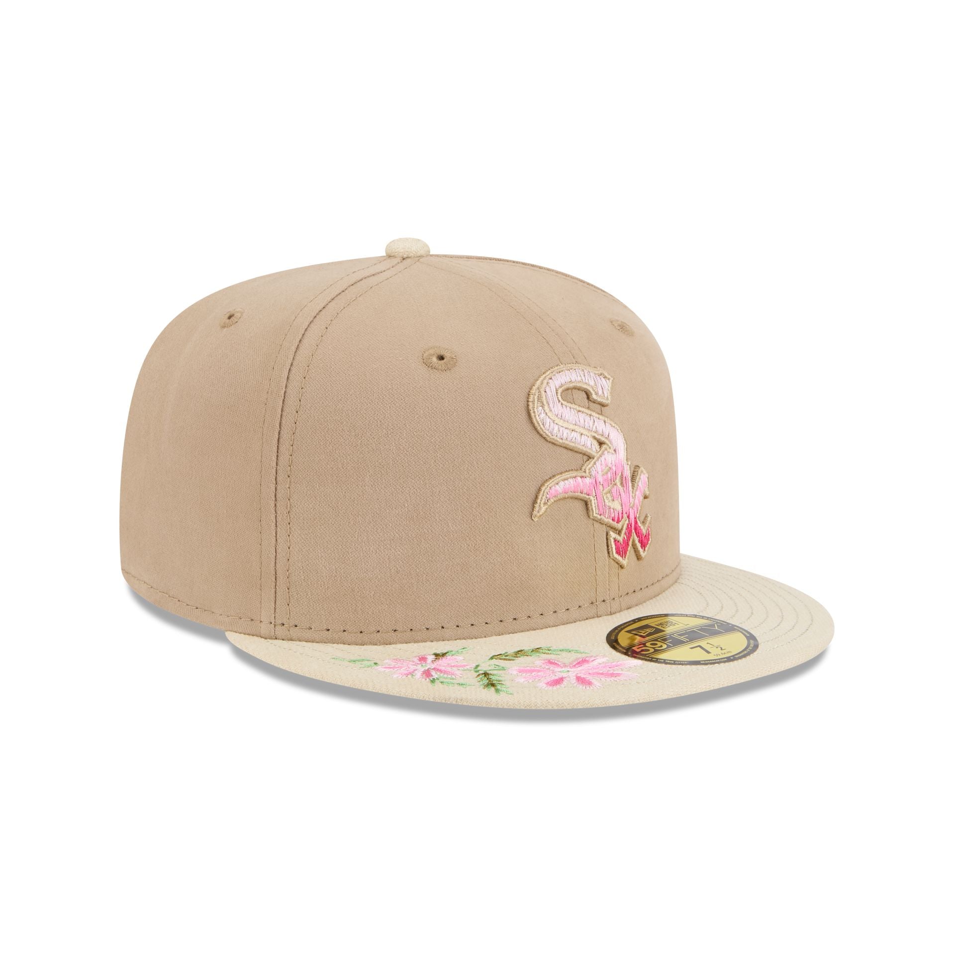 https://cdn.shopify.com/s/files/1/0601/2554/4675/files/60668434_59FIFTY_HANDSTITCHEDFLORAL_CHIWHI_OTC_3QR.jpg?v=1739218473