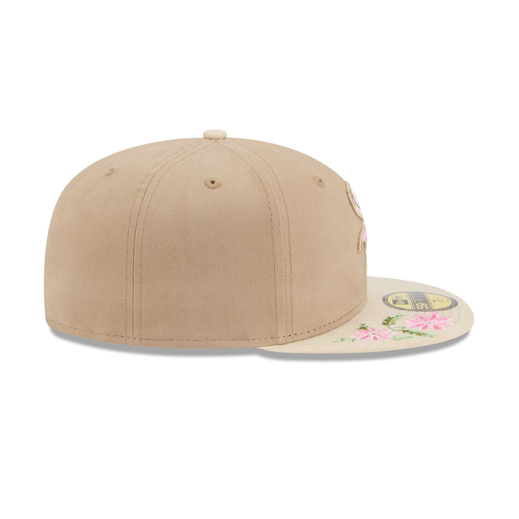 https://cdn.shopify.com/s/files/1/0601/2554/4675/files/60668434_59FIFTY_HANDSTITCHEDFLORAL_CHIWHI_OTC_RSIDE.jpg?v=1739218473