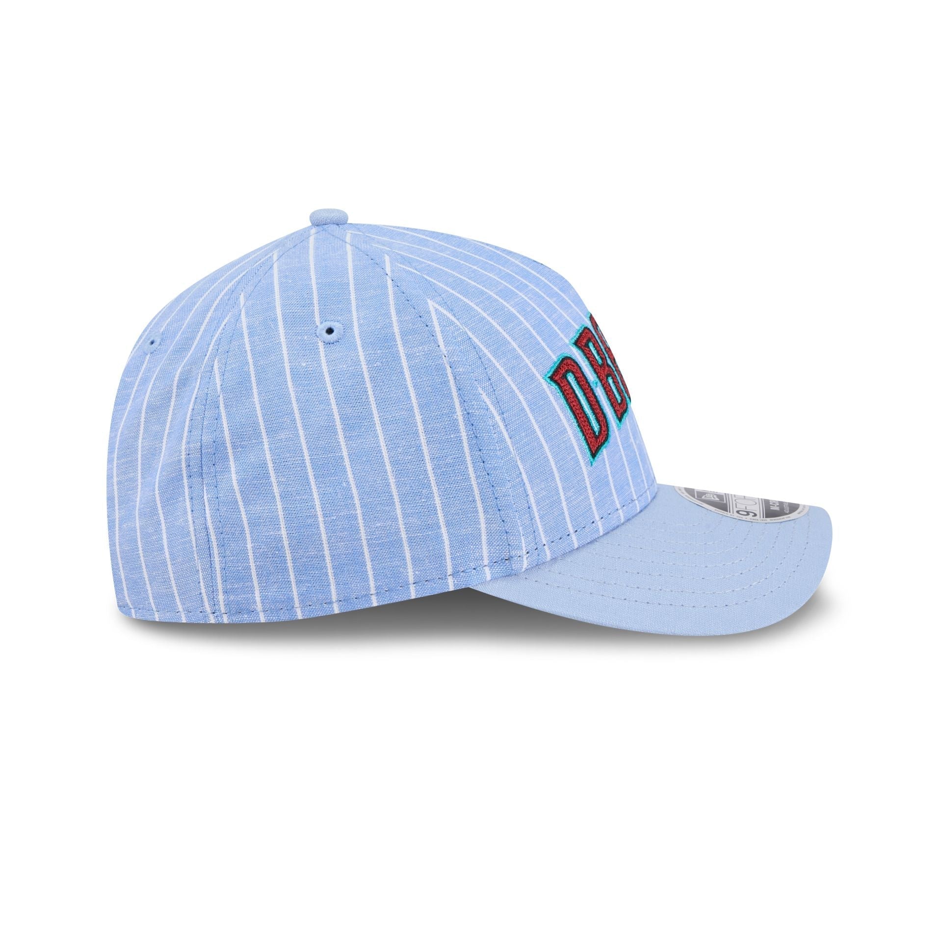 https://cdn.shopify.com/s/files/1/0601/2554/4675/files/60668486_940MC_20AFRAME_PINSTRIPELINEN_ARIDIA_OTC_RSIDE.jpg?v=1739902200
