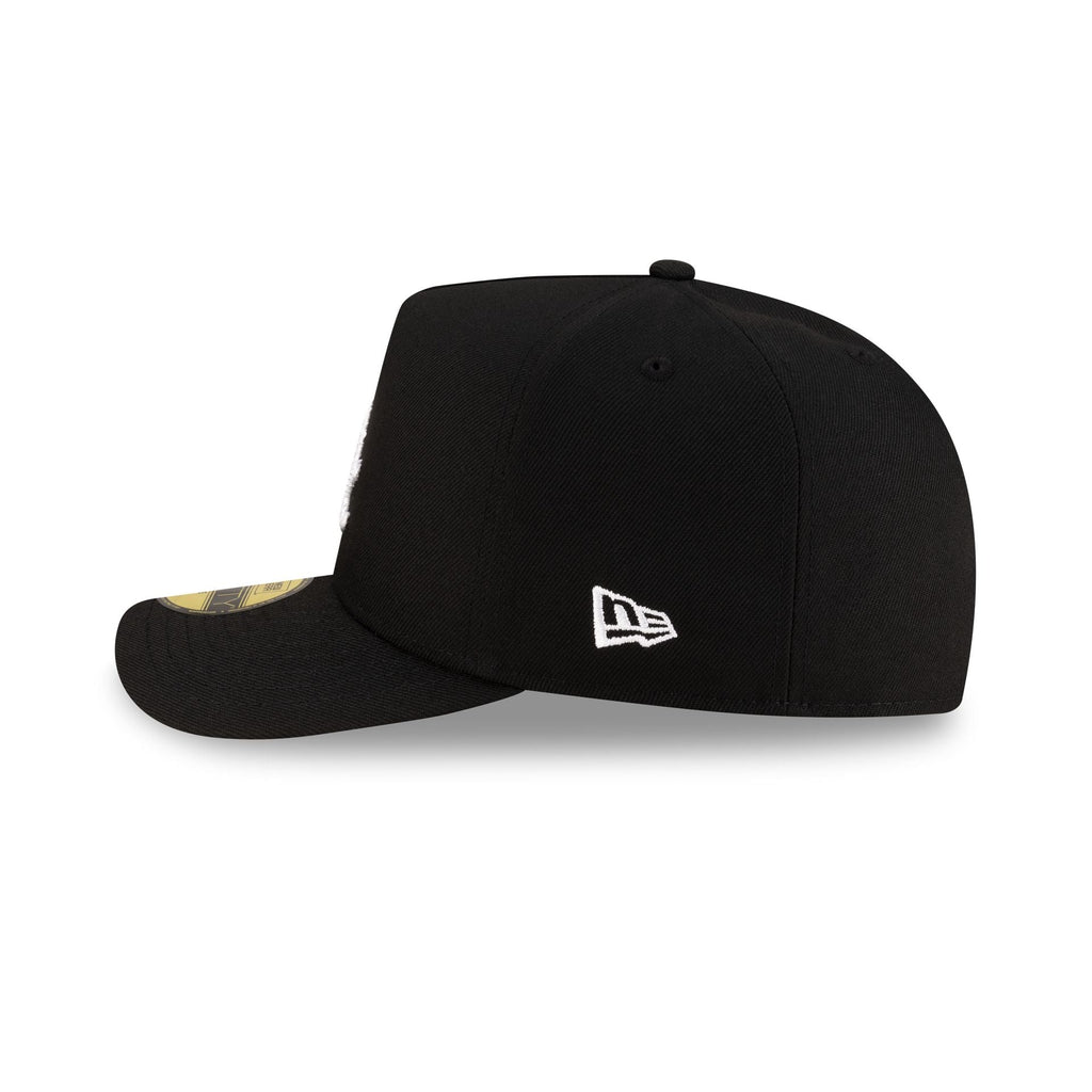 https://cdn.shopify.com/s/files/1/0601/2554/4675/files/60668872_59FIFTYAF_SCRIPT_PIN_CHIWHI_BLK_LSIDE.jpg?v=1748617269