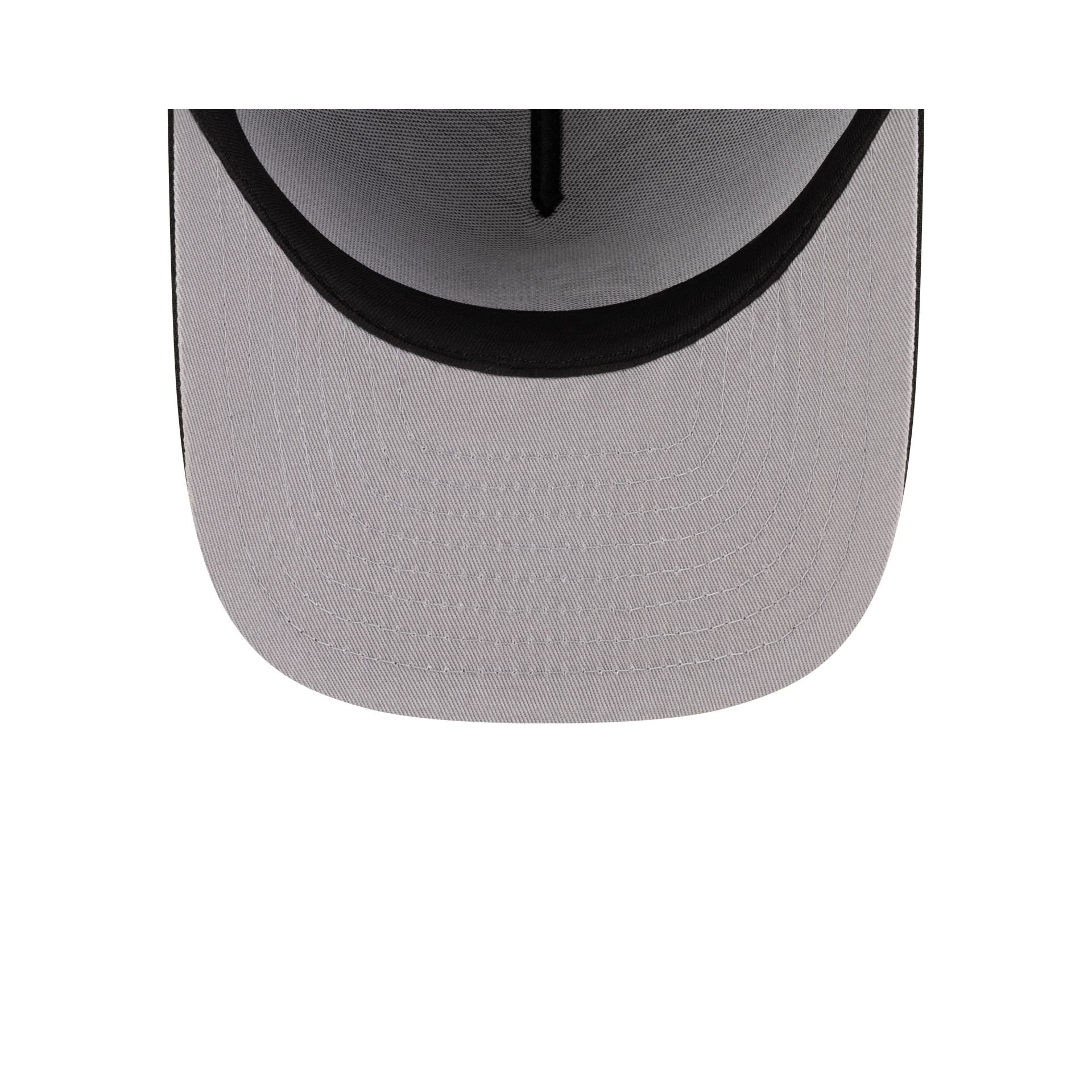https://cdn.shopify.com/s/files/1/0601/2554/4675/files/60668872_59FIFTYAF_SCRIPT_PIN_CHIWHI_BLK_UV.jpg?v=1748617269