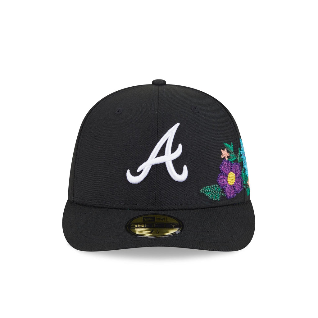 https://cdn.shopify.com/s/files/1/0601/2554/4675/files/60668922_59FIFTY_TONALFLORALS25426_ATLBRA_BLK_F.jpg?v=1746728139