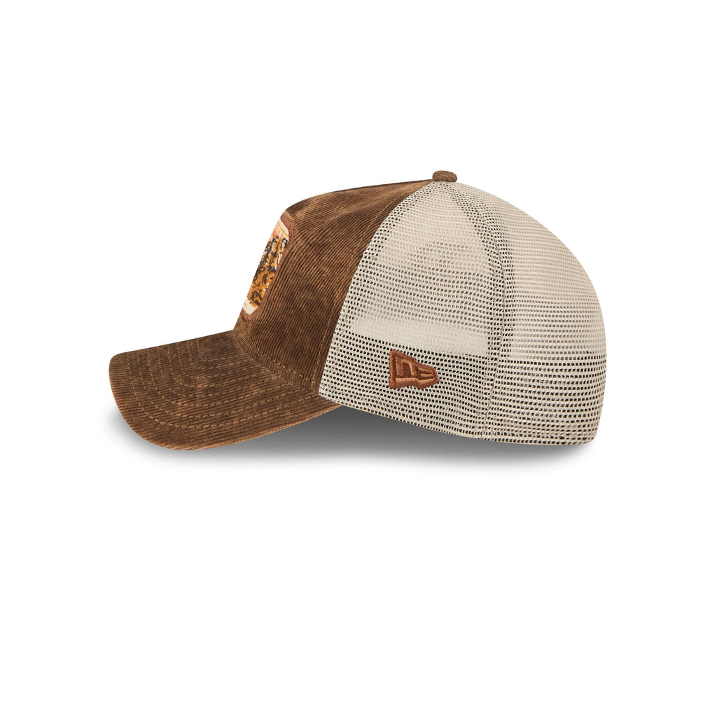 https://cdn.shopify.com/s/files/1/0601/2554/4675/files/60669038_9TWENTYAF_VTGLANDSCAPE25317_BOSRED_BRS_LSIDE.jpg?v=1747337858