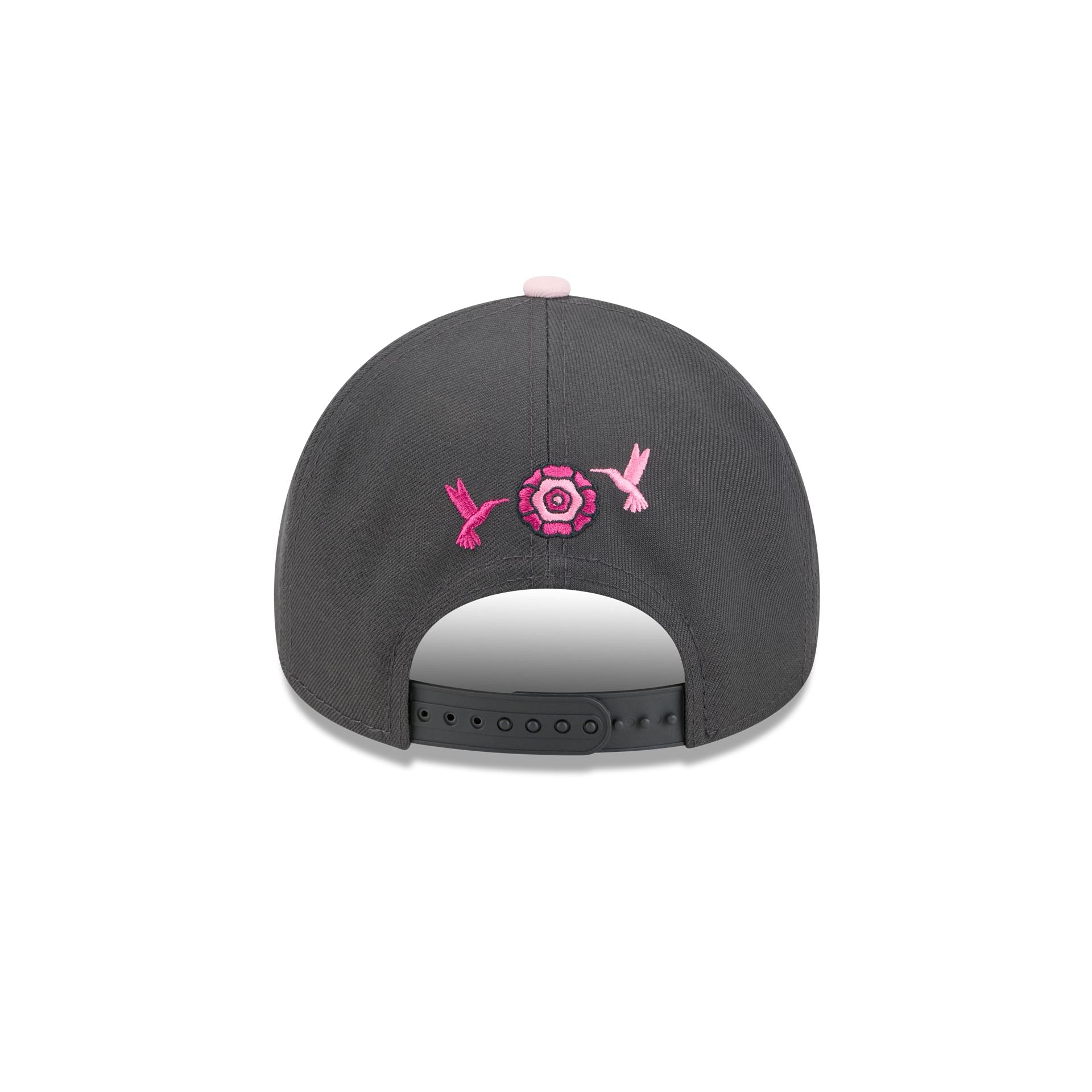 https://cdn.shopify.com/s/files/1/0601/2554/4675/files/60675112_9FORTYAF_940AFDIADEMUERTOSBOSREDGRH_BOSRED_GRH_R.jpg?v=1760635752