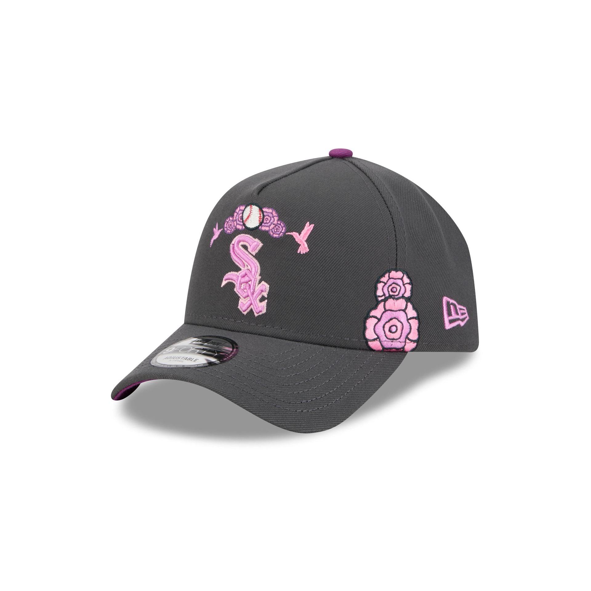 https://cdn.shopify.com/s/files/1/0601/2554/4675/files/60675113_9FORTYAF_940AFDIADEMUERTOSCHIWHIGRH_CHIWHI_GRH_3QL.jpg?v=1760635752