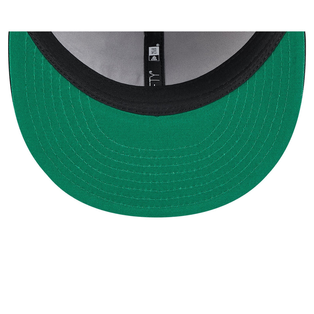 https://cdn.shopify.com/s/files/1/0601/2554/4675/files/60675187_RC59FIFTY_LifestyleEnergy_ATLBRA_BLK_UV.jpg?v=1741106293