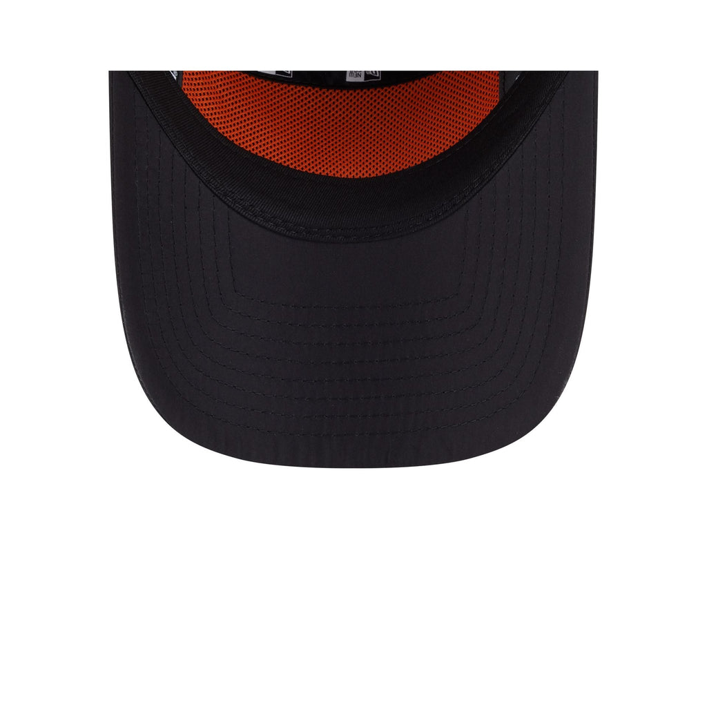 https://cdn.shopify.com/s/files/1/0601/2554/4675/files/60692603_RUNNER_ALPHARUNNER26166_CHIWHI_XBK_UV.jpg?v=1756840926