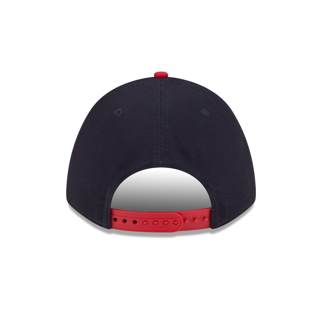 https://cdn.shopify.com/s/files/1/0601/2554/4675/files/60709350_9FORTYMCAF_940MCAFARCH25187_BOSRED_STM_R.jpg?v=1758054187