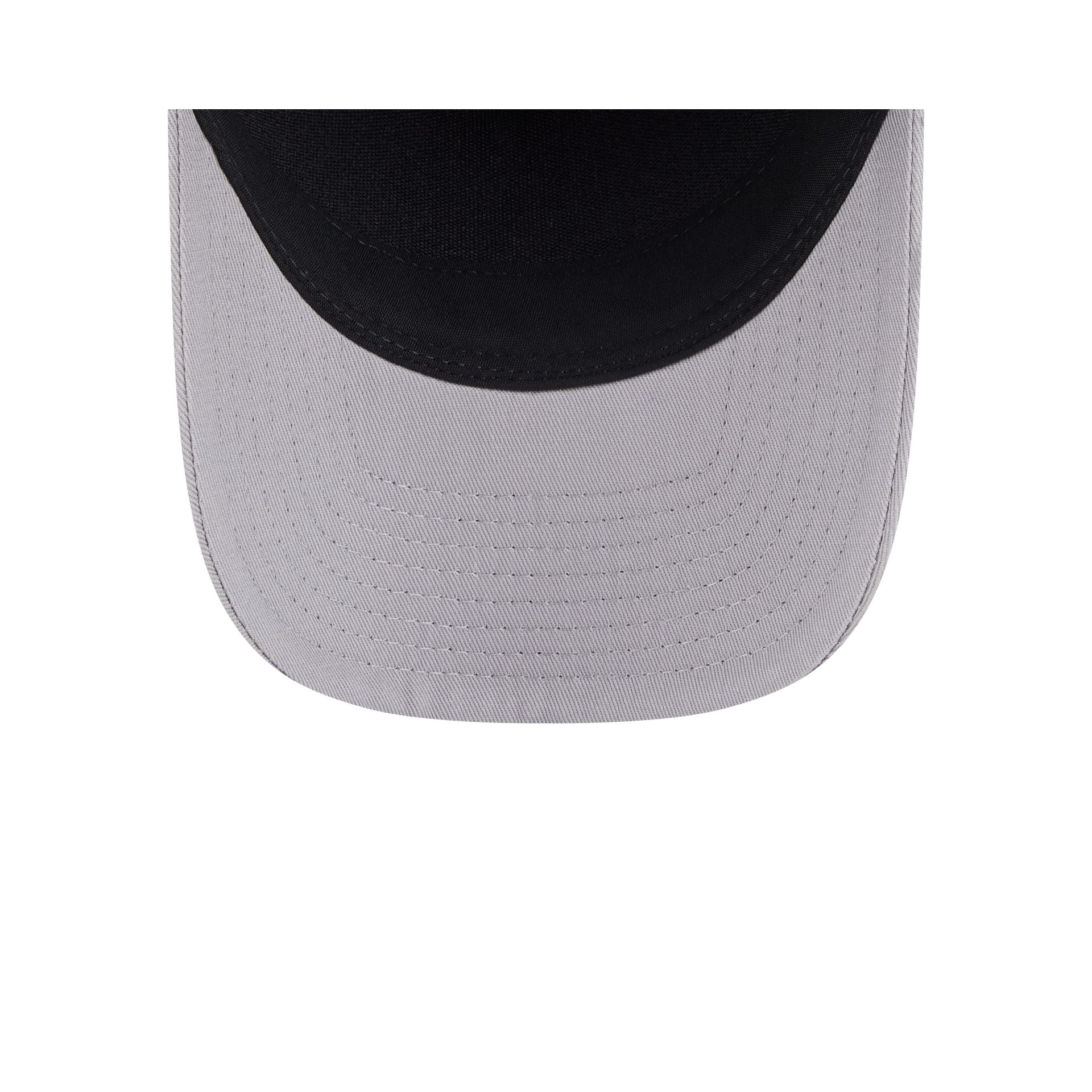 https://cdn.shopify.com/s/files/1/0601/2554/4675/files/60709352_9FORTYMCAF_940MCAFARCH25187_CHIWHI_STM_UV.jpg?v=1758054188