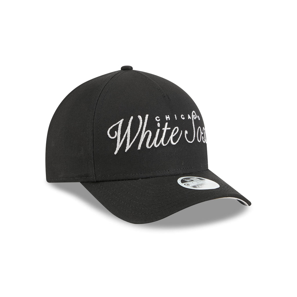 https://cdn.shopify.com/s/files/1/0601/2554/4675/files/60710717_9FORTYMCAF_940MCAFMTLLC25313_CHIWHI_OTC_3QR.jpg?v=1758118634