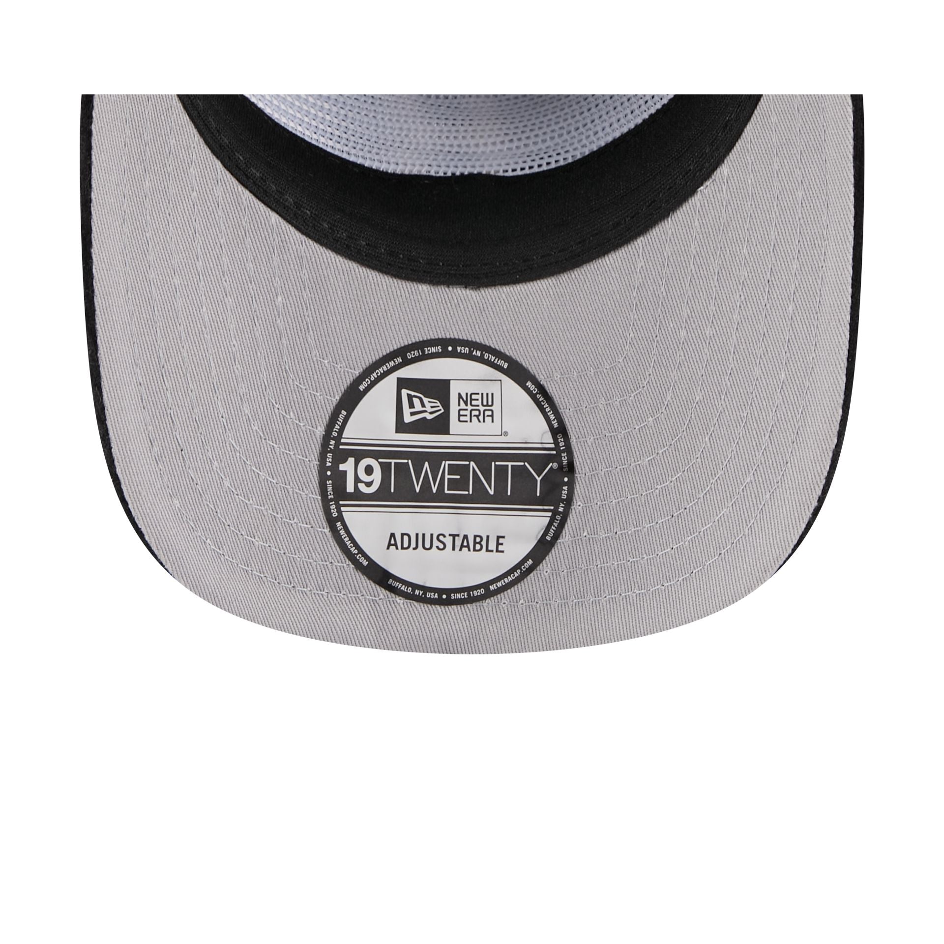 https://cdn.shopify.com/s/files/1/0601/2554/4675/files/60711834_19TWENTY_GOLFERNSTLGC25827_BOSRED_XBK_UV.jpg?v=1757335154