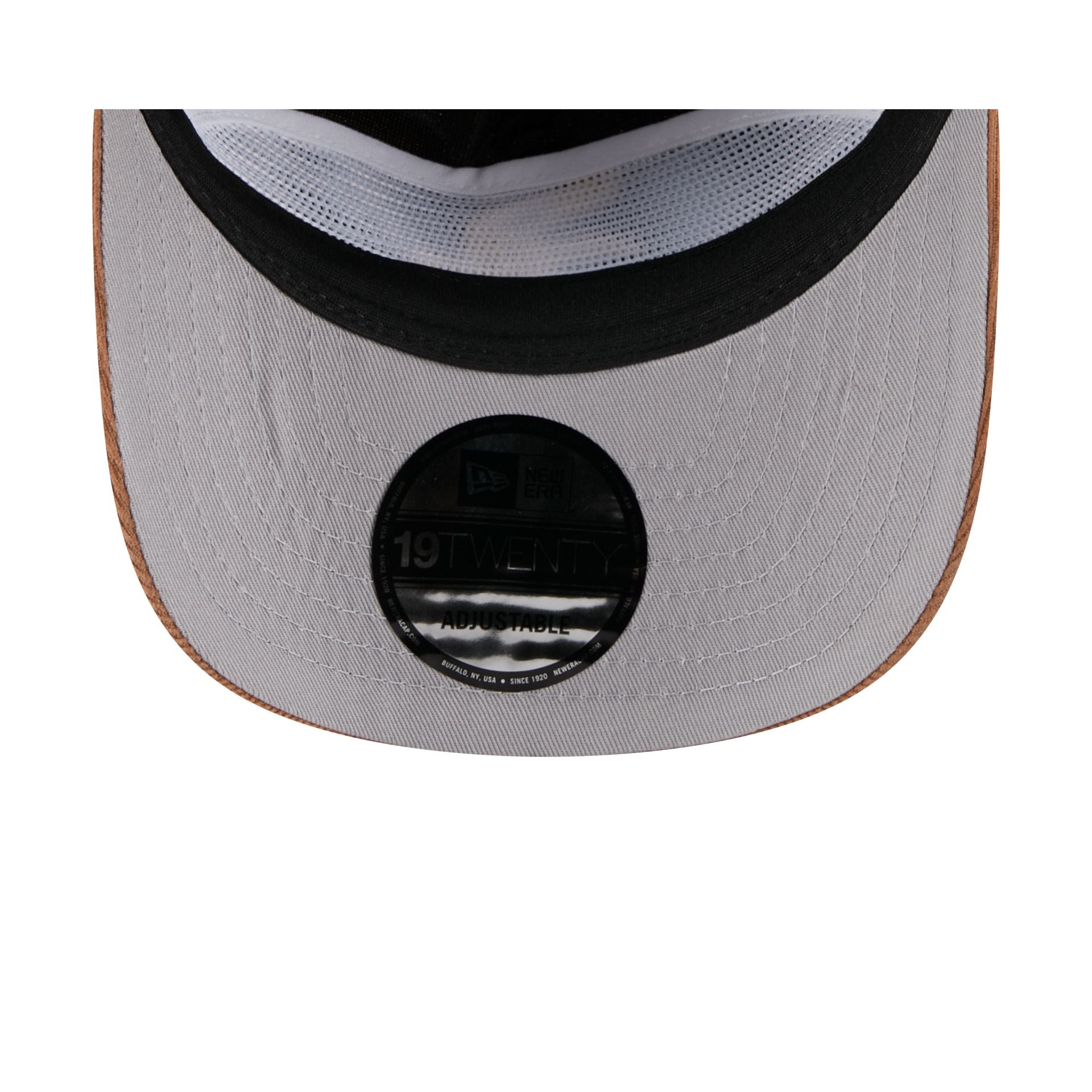 https://cdn.shopify.com/s/files/1/0601/2554/4675/files/60711856_19TWENTY_GOLFERNSTLGC25827_CHIWHI_XBR_UV.jpg?v=1757335429
