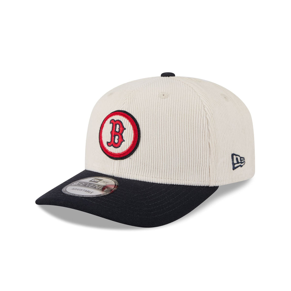 https://cdn.shopify.com/s/files/1/0601/2554/4675/files/60719433_9SEVENTY_970SSLOYAL25116_BOSRED_OTC_3QL.jpg?v=1758113662