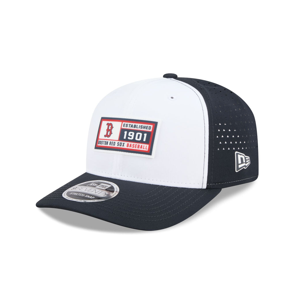 https://cdn.shopify.com/s/files/1/0601/2554/4675/files/60719771_9SEVENTY_970SSESTPTCH25297_BOSRED_OTC_3QL.jpg?v=1756828220