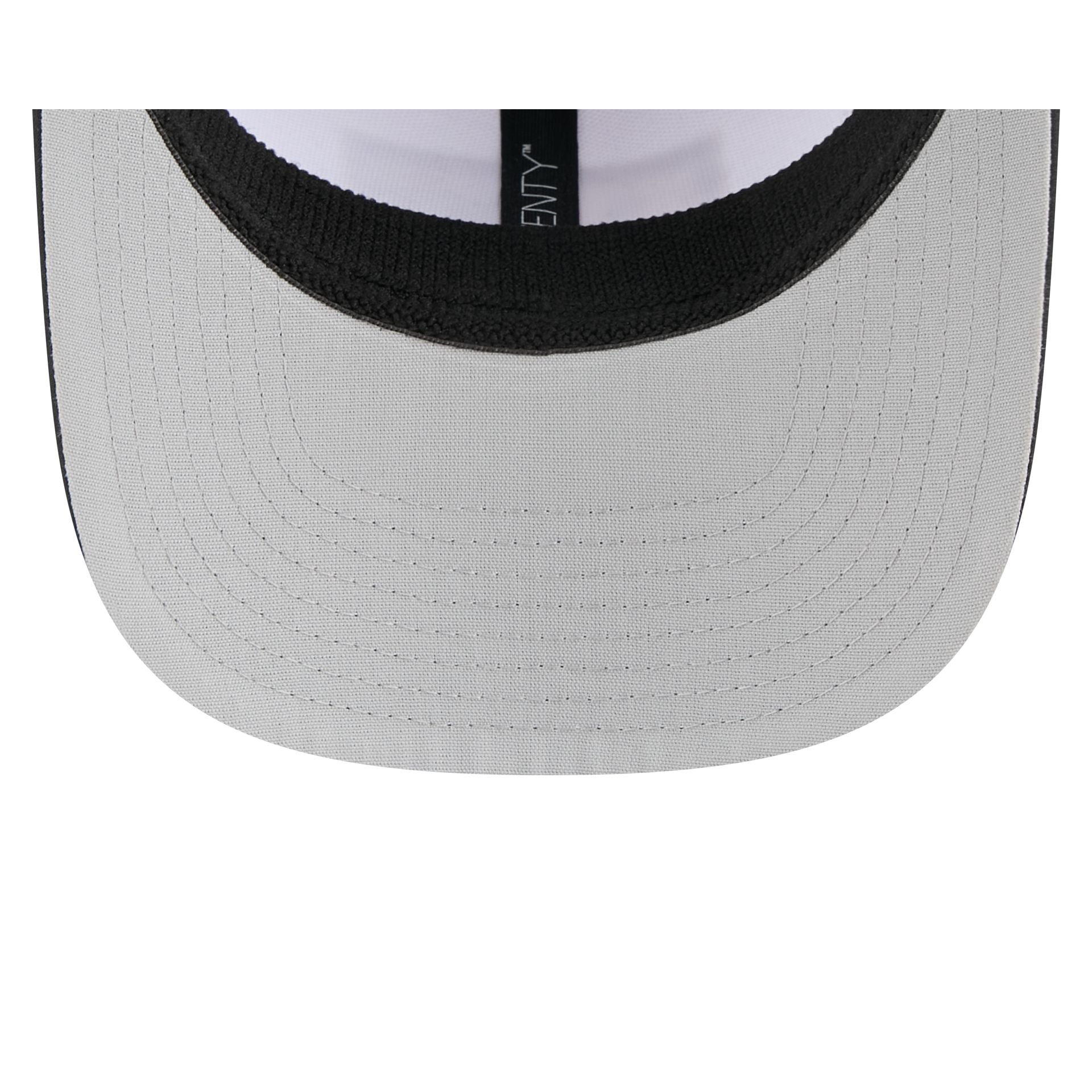 https://cdn.shopify.com/s/files/1/0601/2554/4675/files/60719773_9SEVENTY_970SSESTPTCH25297_CHIWHI_OTC_UV.jpg?v=1756828247