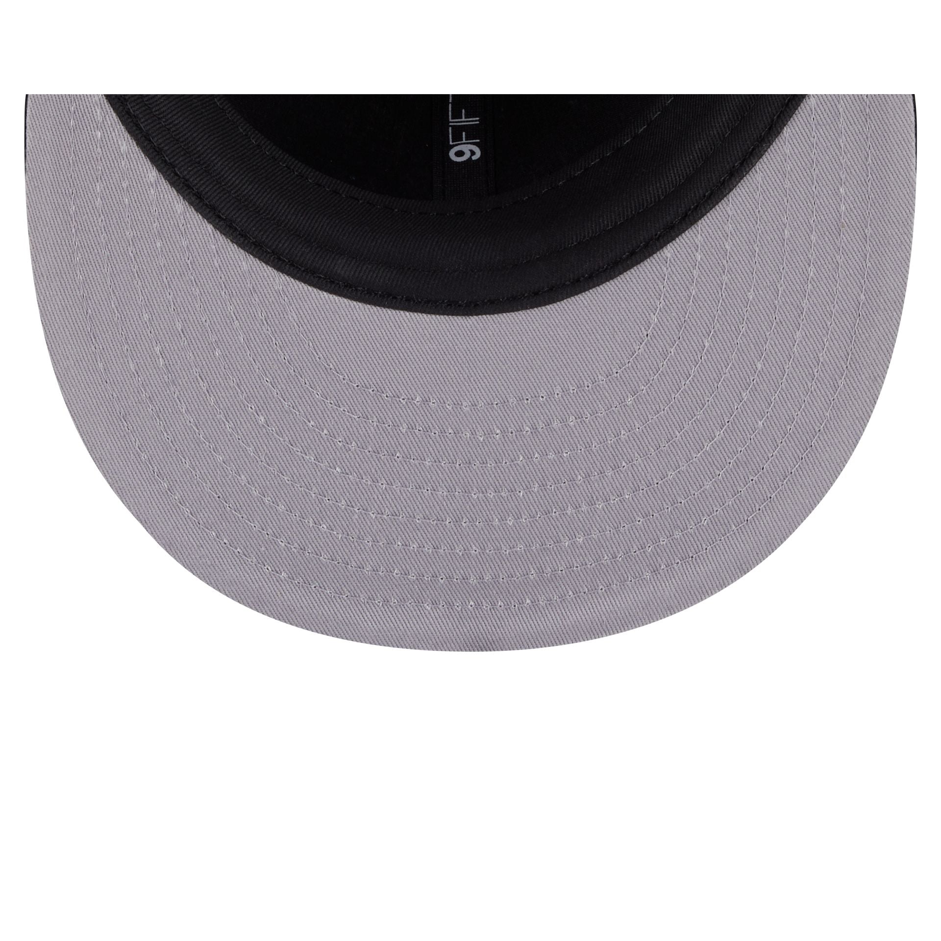 https://cdn.shopify.com/s/files/1/0601/2554/4675/files/60723915_RC9FIFTY_950RCPLAID25830_CHIWHI_BLK_UV.jpg?v=1756141606