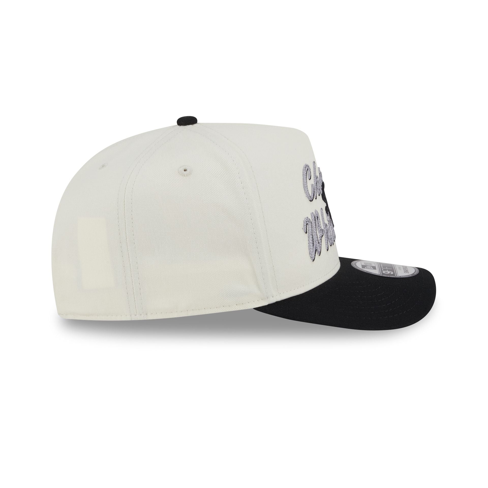 https://cdn.shopify.com/s/files/1/0601/2554/4675/files/60727235_9FIFTYAF_950AFCHNSTCH25232_CHIWHI_CHW_RSIDE.jpg?v=1756828249