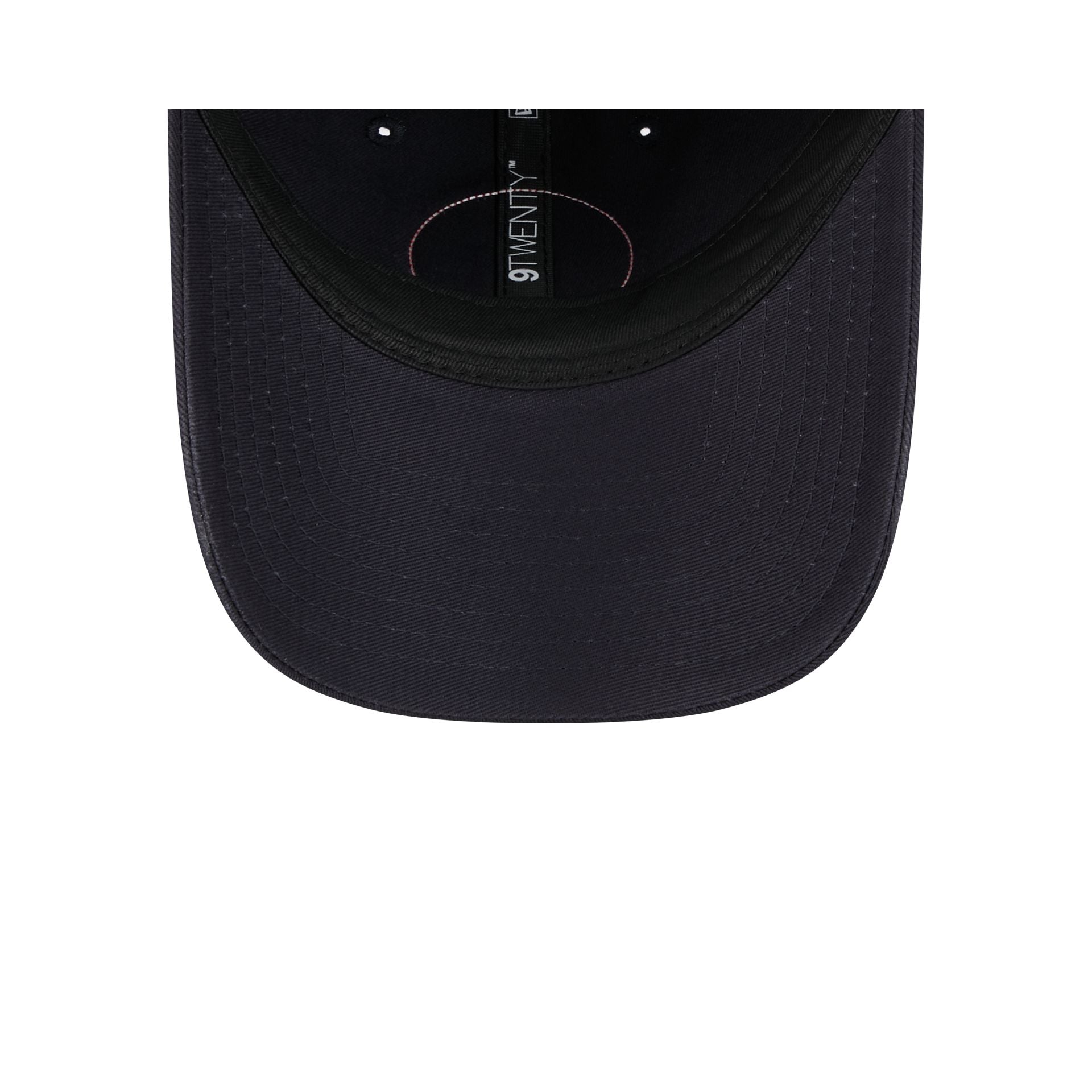 https://cdn.shopify.com/s/files/1/0601/2554/4675/files/60738108_9TWENTY_920BLOOM25330_BOSRED_OTC_UV.jpg?v=1756828217